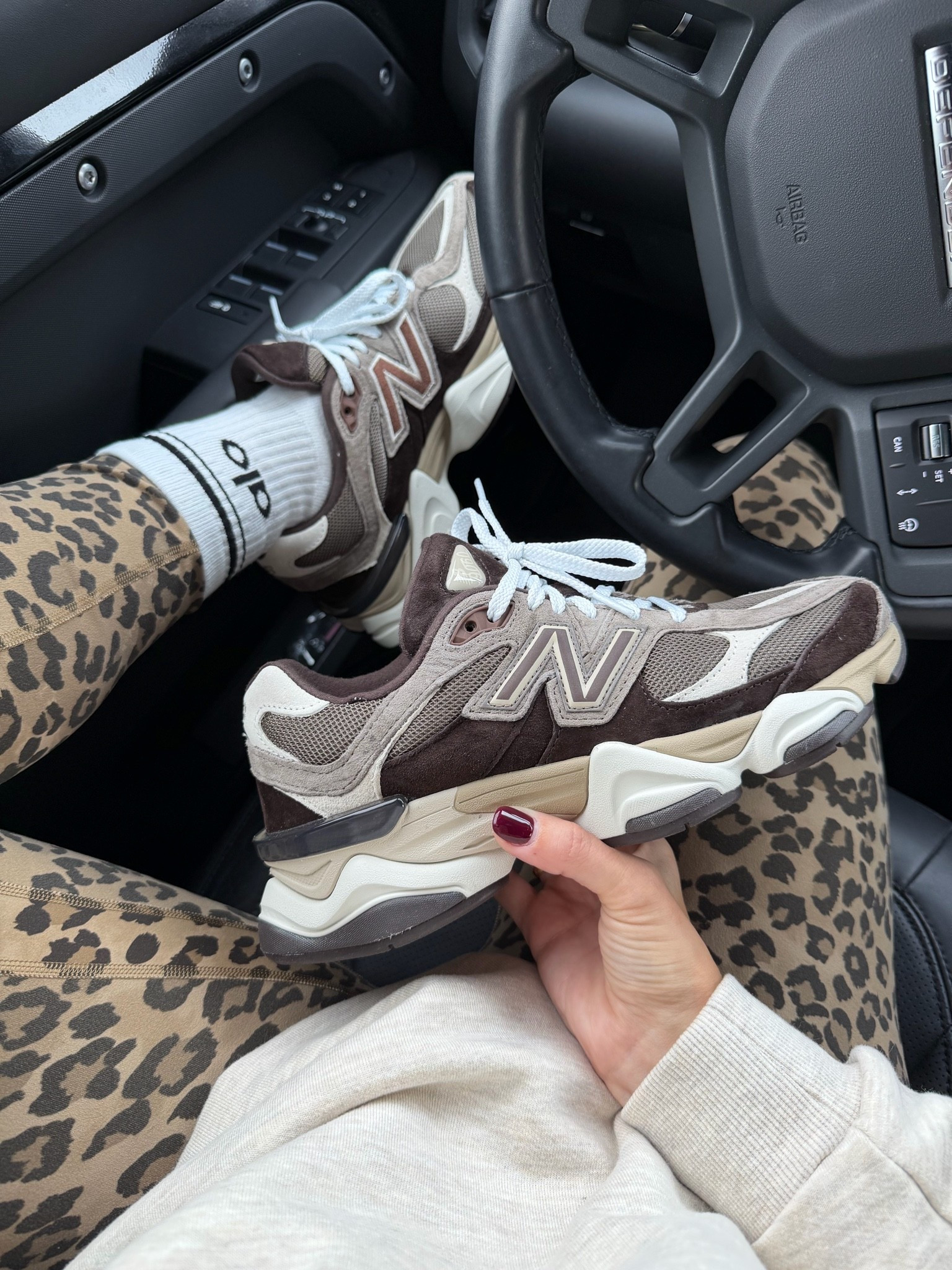 The perfect fall sneakers 🤎
True to size 
Fall outfit

#LTKootd