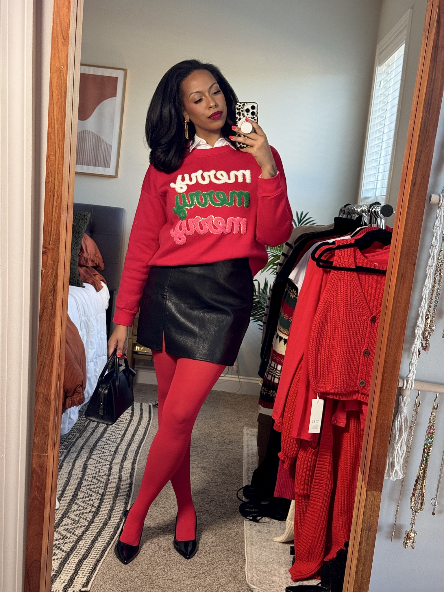 Christmas Outfit Inspo

Sweatshirt is old from Kirkland’s 

#LTKHoliday #LTKootd #LTKTall