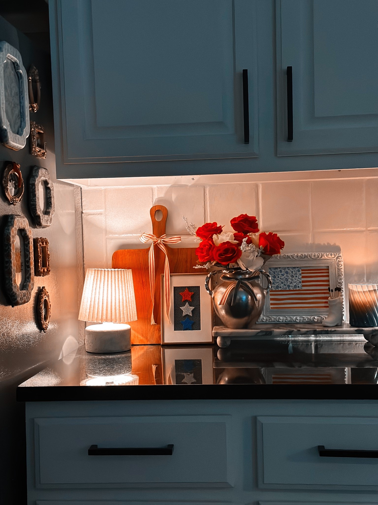 Cozy kitchen counter views! 😊🇺🇸

#LTKSeasonal #LTKHome