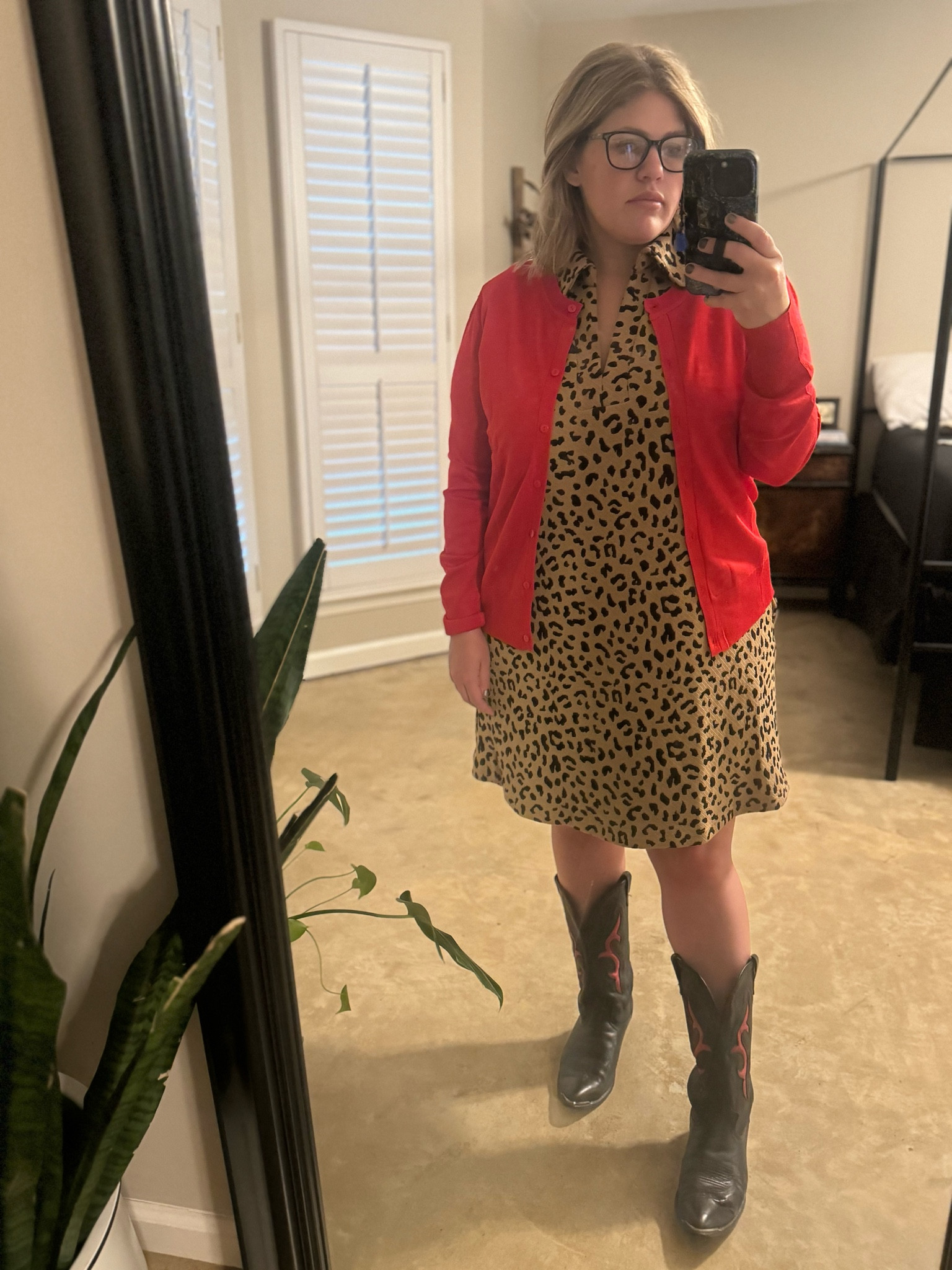 Leopard & Red 
Cowboy 

#LTKSeasonal #LTKWorkwear #LTKHoliday