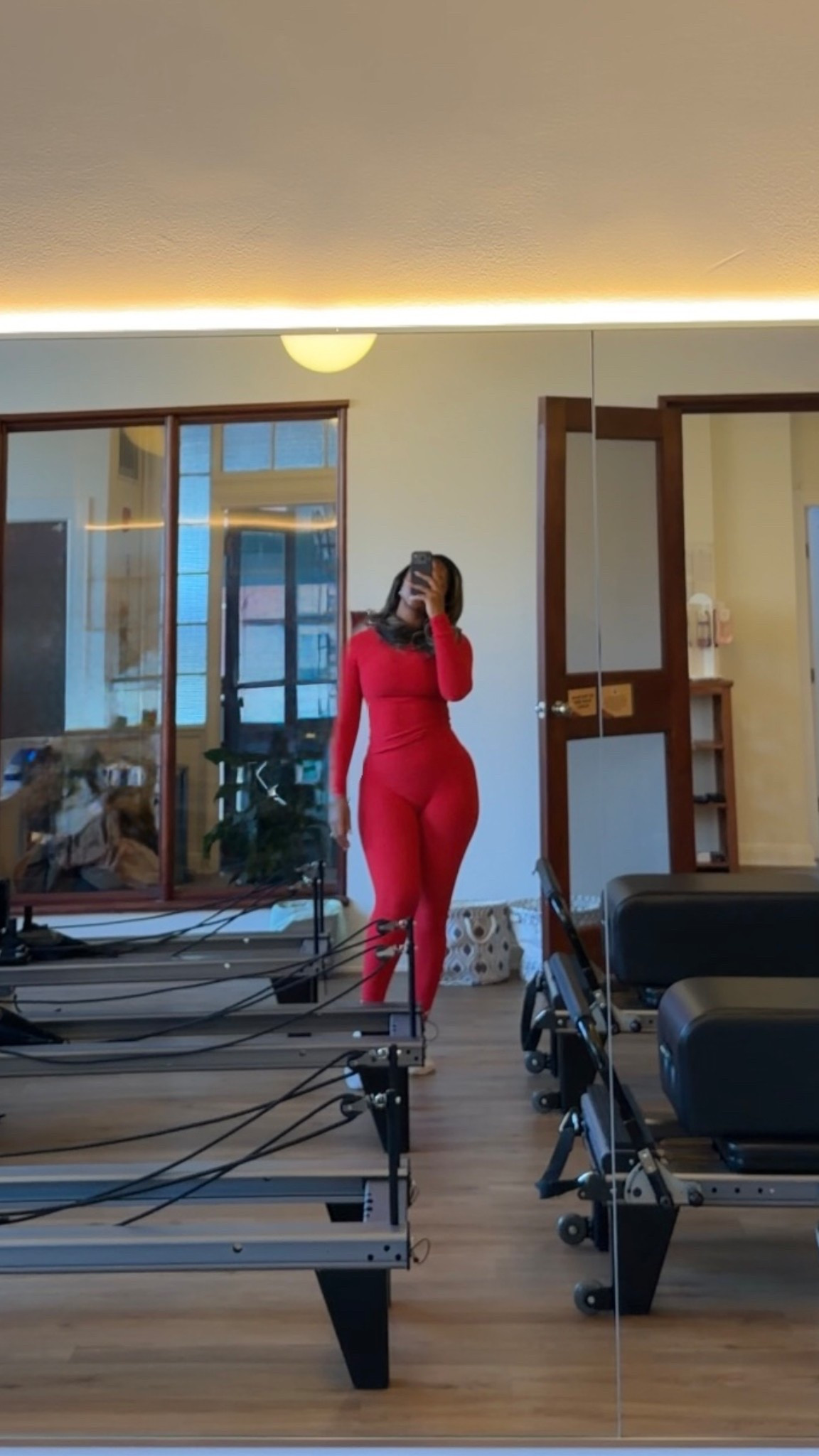 Medium tops and large bottom 🥰😍