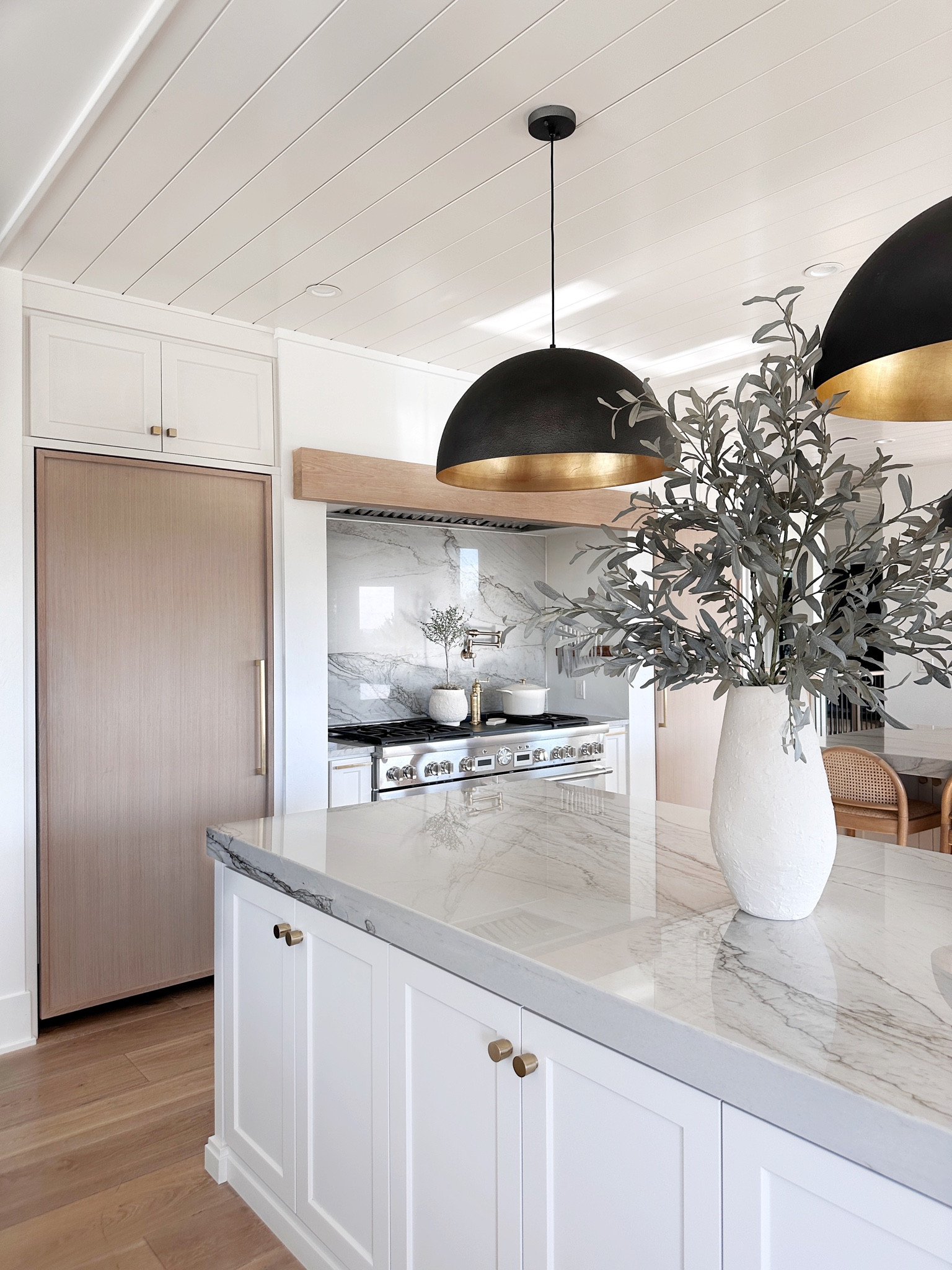 Our Kitchen

I love adding pieces to our z kitchen that are beautiful and functional  

#LTKSeasonal #LTKstyletip #LTKhome