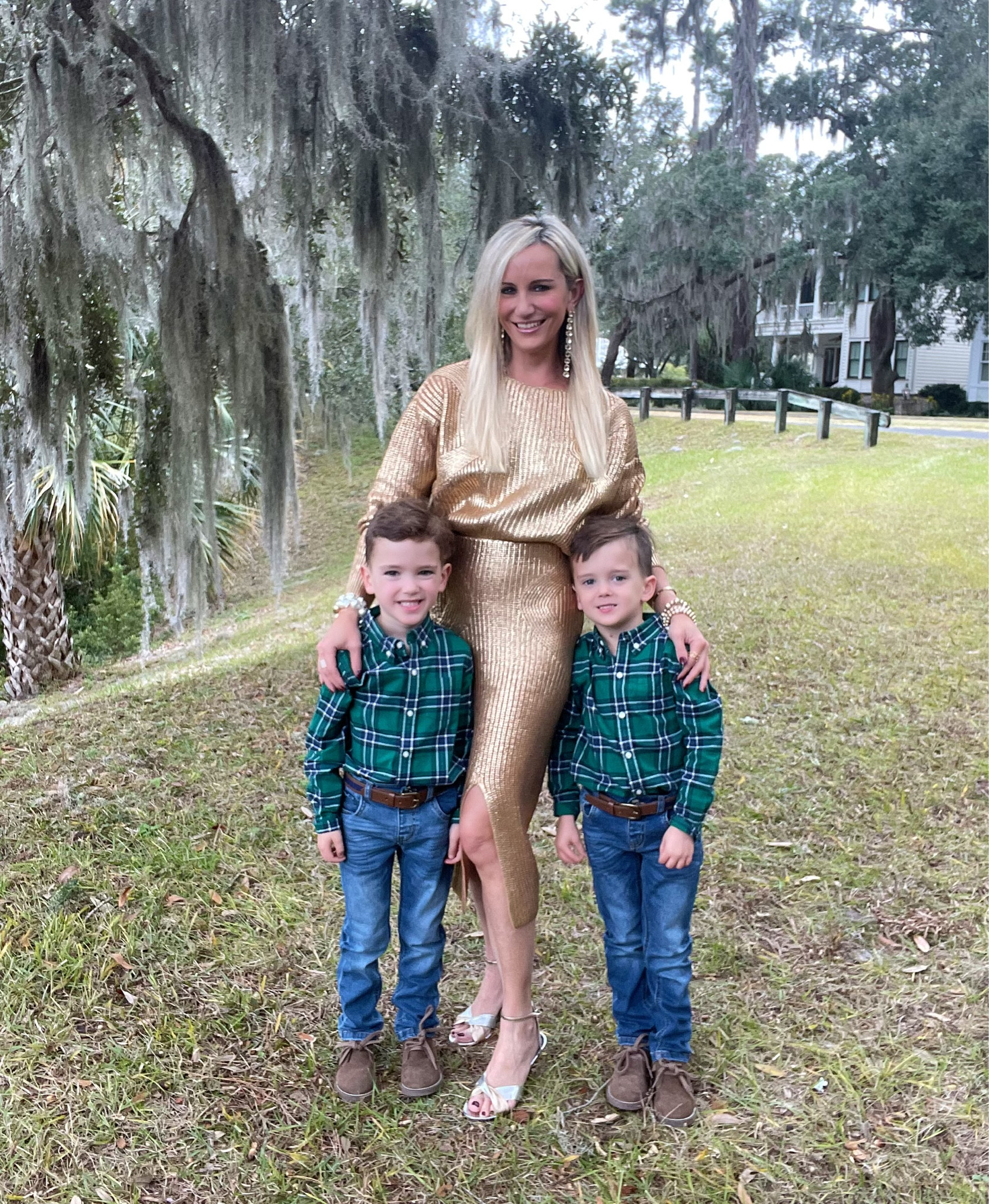 Metallic 2 piece set! I’m in XS. Sweater is boxy style so you can size down! 50% off for BF!

#LTKSeasonal