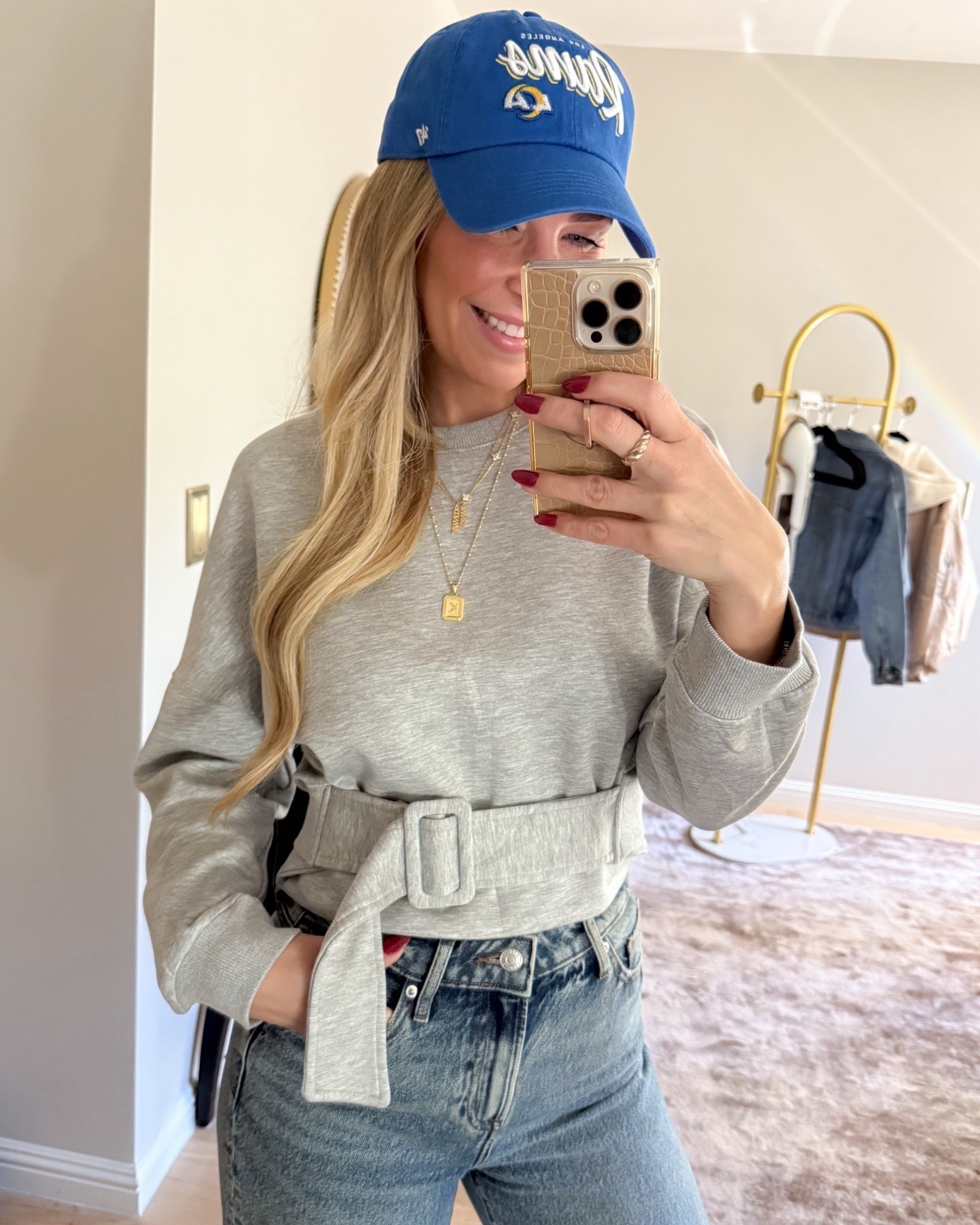 Cutest Amazon sweatshirt top! TTS wearing a small!

#LTKFindsUnder100 #LTKFindsUnder50 #LTKootd