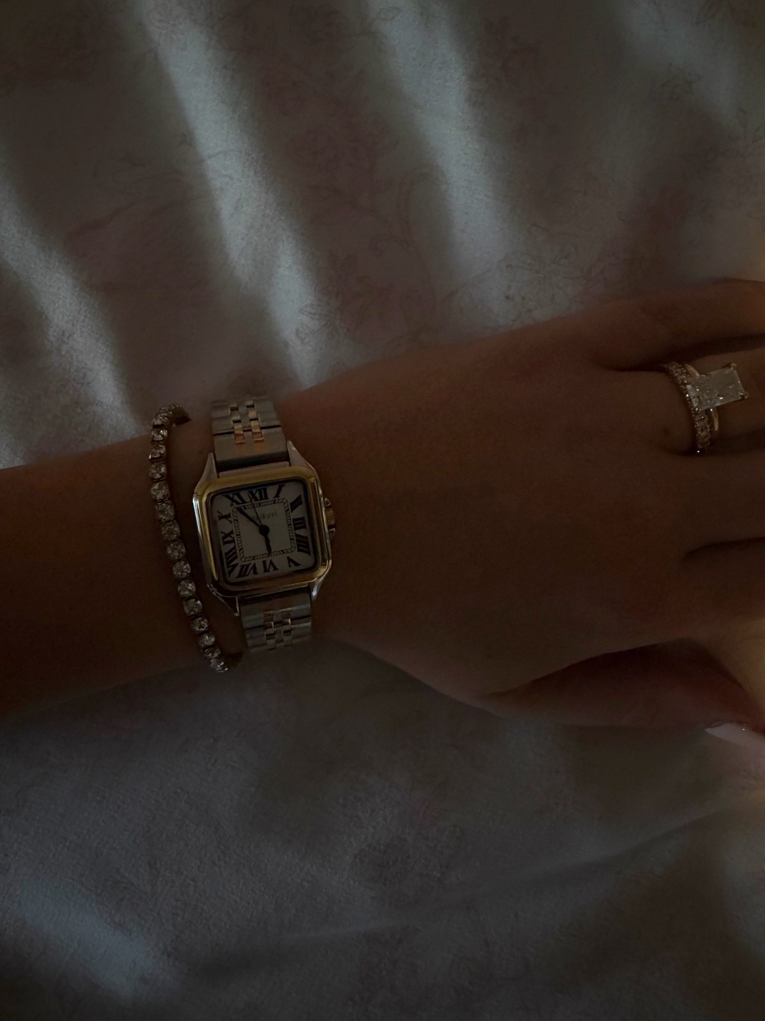 accessories! love this watch.

accessories, watch, women’s watch, classy, vintage