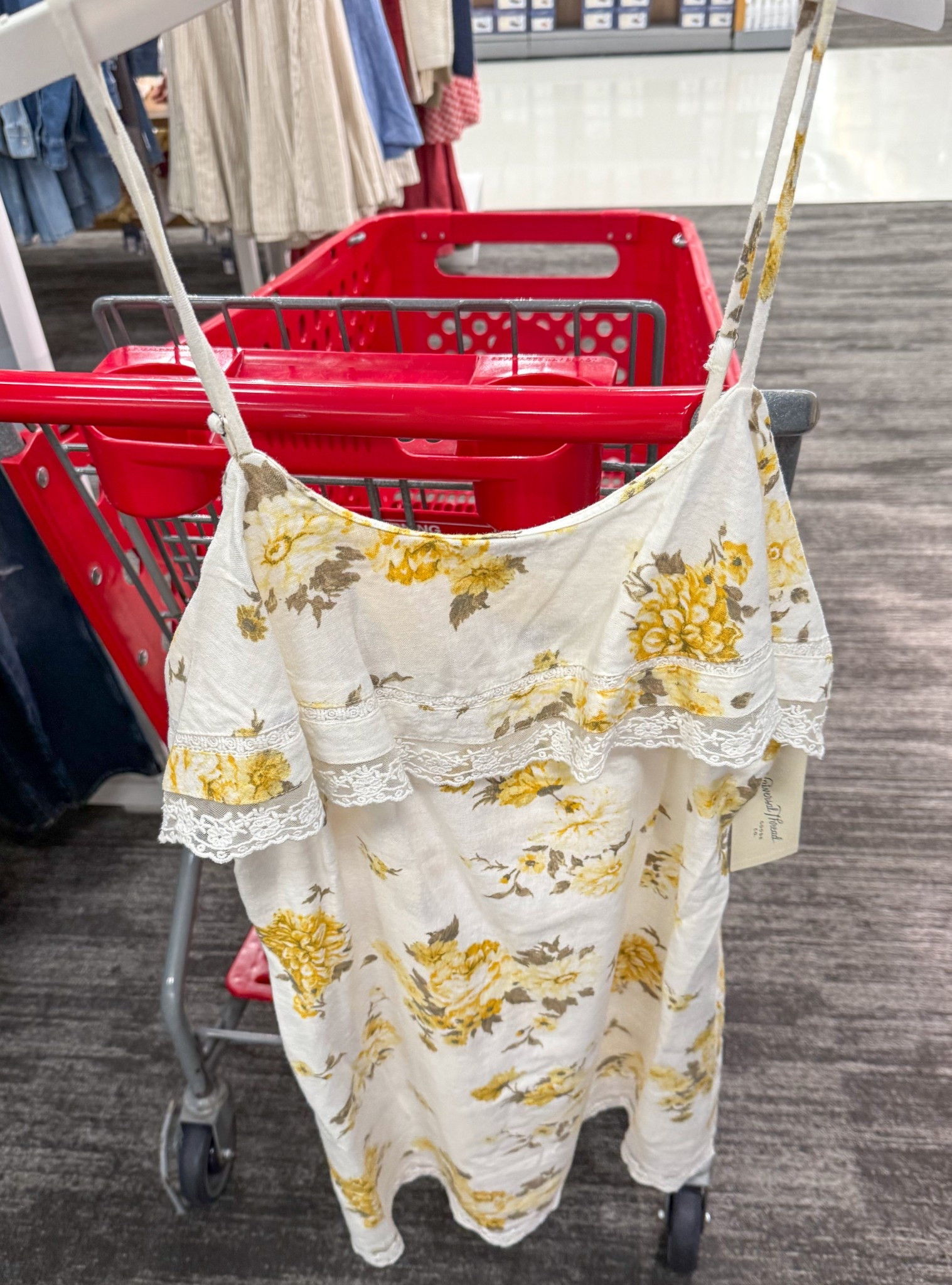 Cute mini sundress 🌼

#LTKMidsize #LTKootd #LTKPlusSize