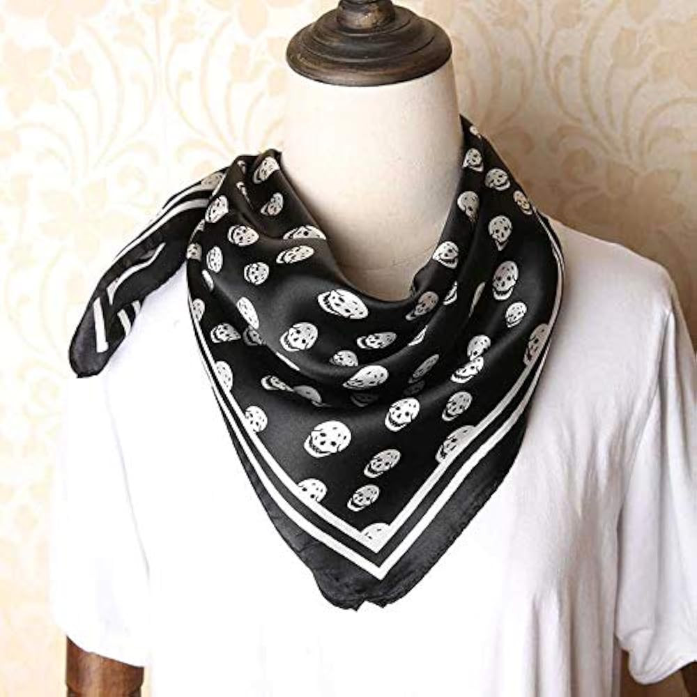 Black&white Skulls | Amazon (US)