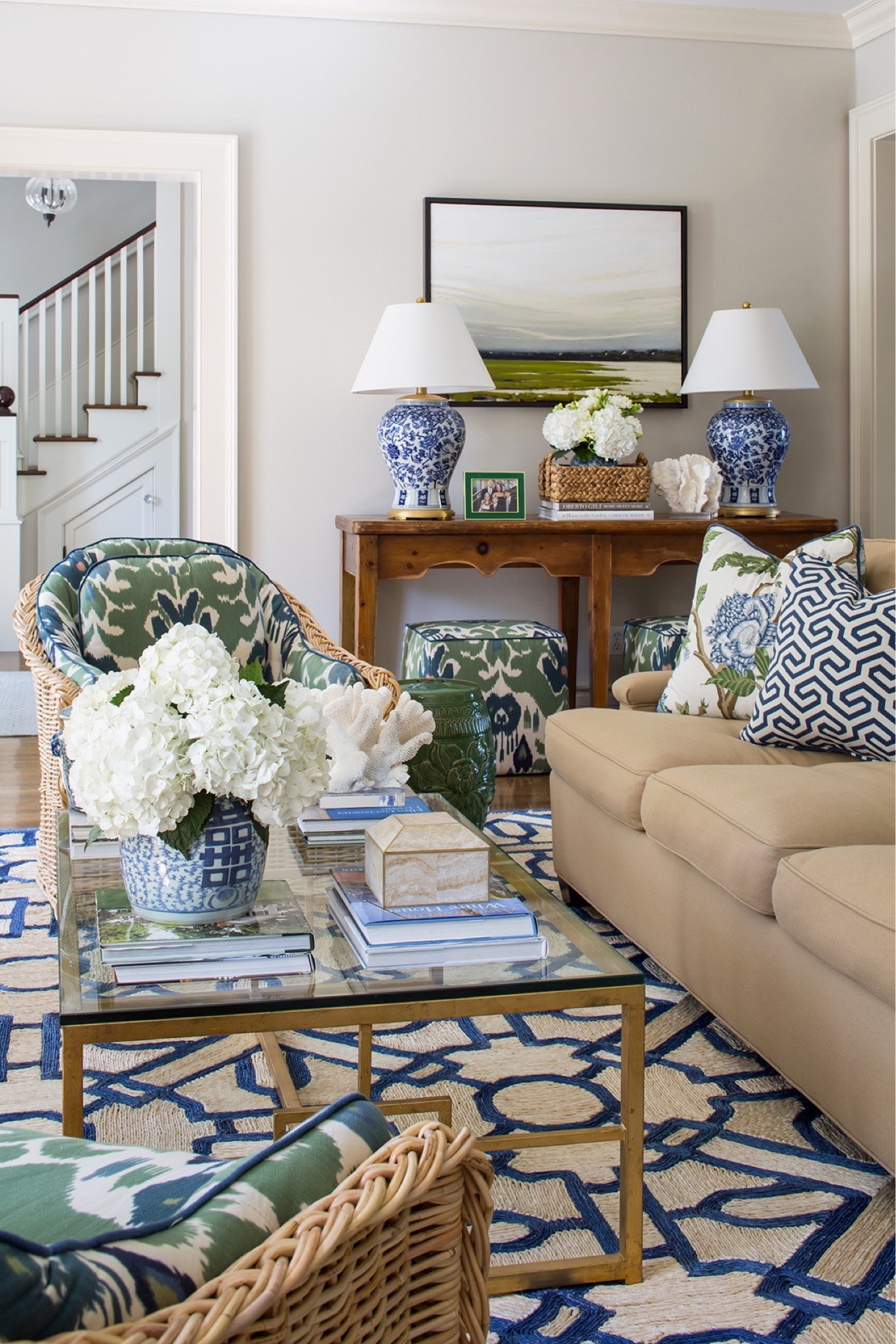 Adding in that blue and white with the ☘️ green 


#emilyruddointeriordesign
#Homedesign #interiordesign #interiordesigner #interiorinspiration #losangelesdesigner #lainteriordesigner 

#LTKstyletip #LTKSeasonal #LTKhome