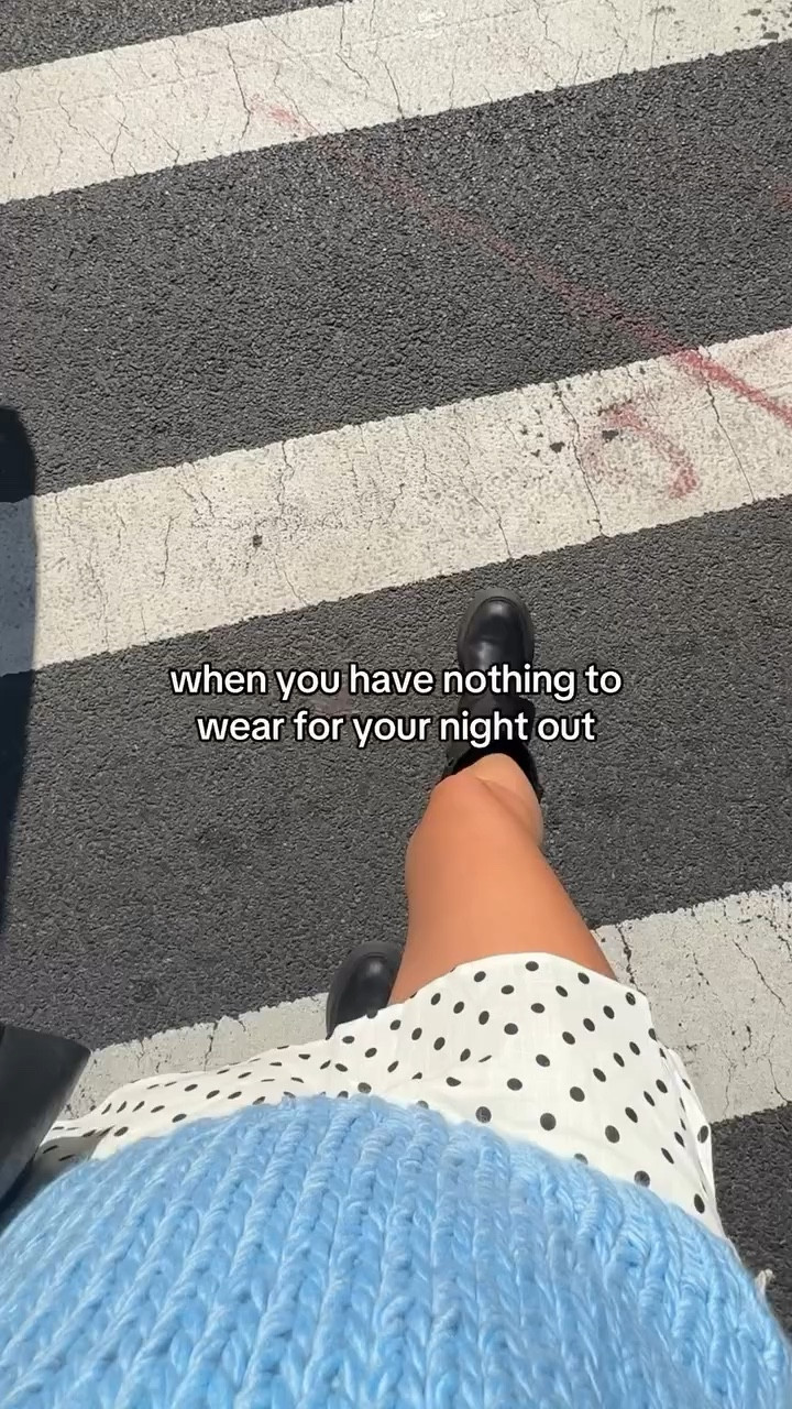 hehehe obsessed with this @the.niche.shop find 💘🤭💅🏼

#vintagefashion #vintagestyle #vintagefinds #thriftfinds #thriftfind #vintagefind #secondhandfashion