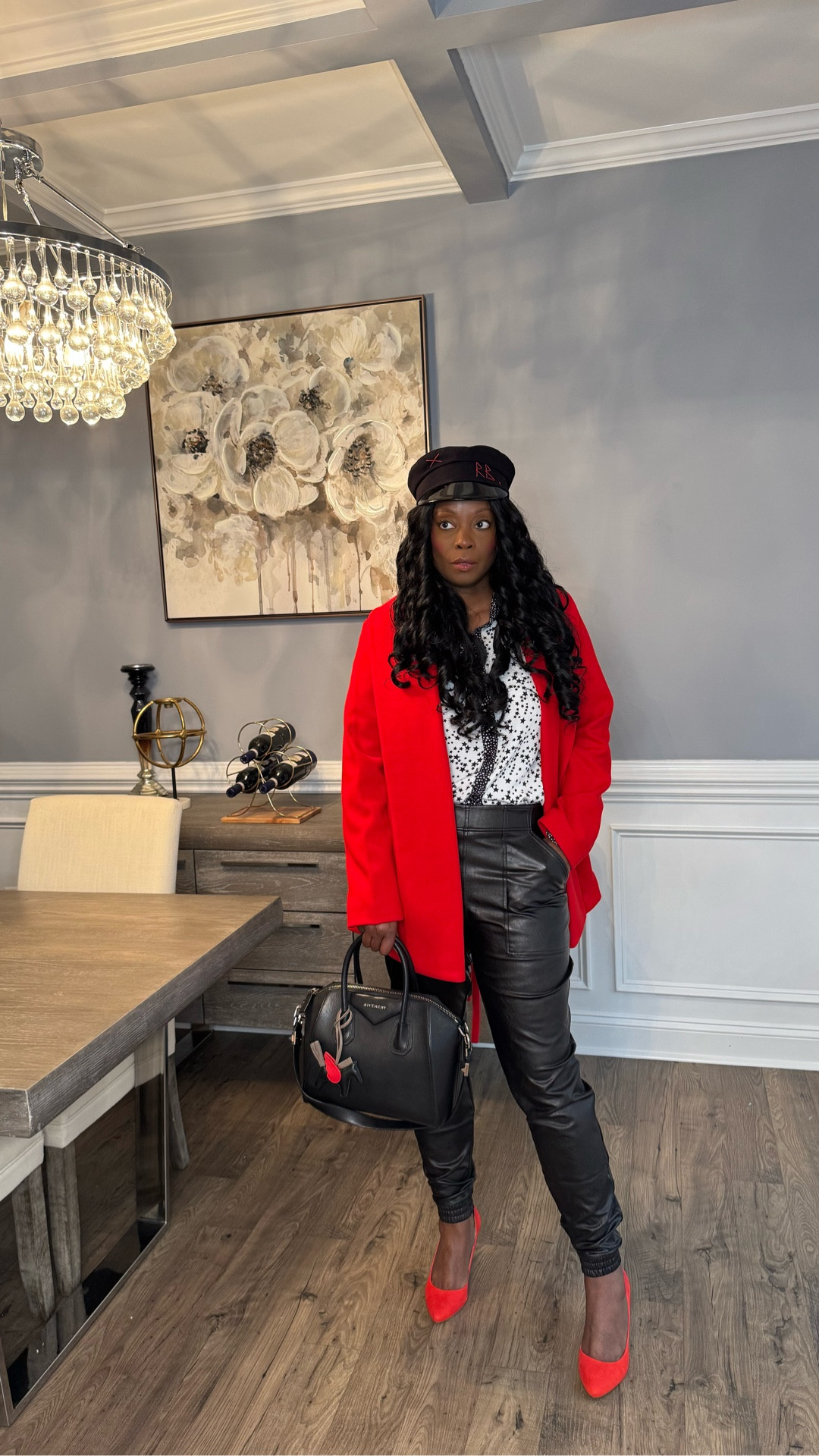 I’m doing to much for a Friday 😩 and I’m going to do it AGAIN 😝😎

#ootd

#LTKdayinmylife #LTKootd #LTKgrwm