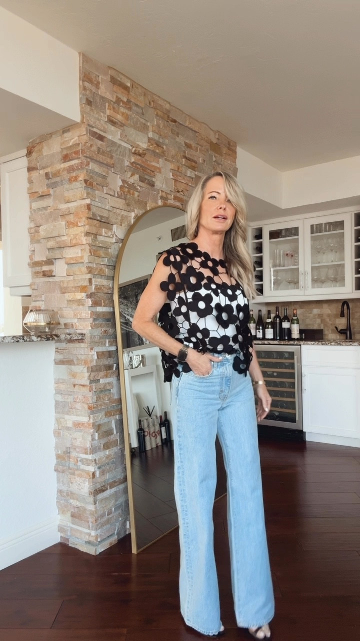 This bold floral top turns any look into a head-turner 🌸
I paired it with classic wide-leg jeans for a flattering, high-low combo that feels fresh and feminine. 

#LTKFindsUnder50 #LTKStyleTip #LTKOver40