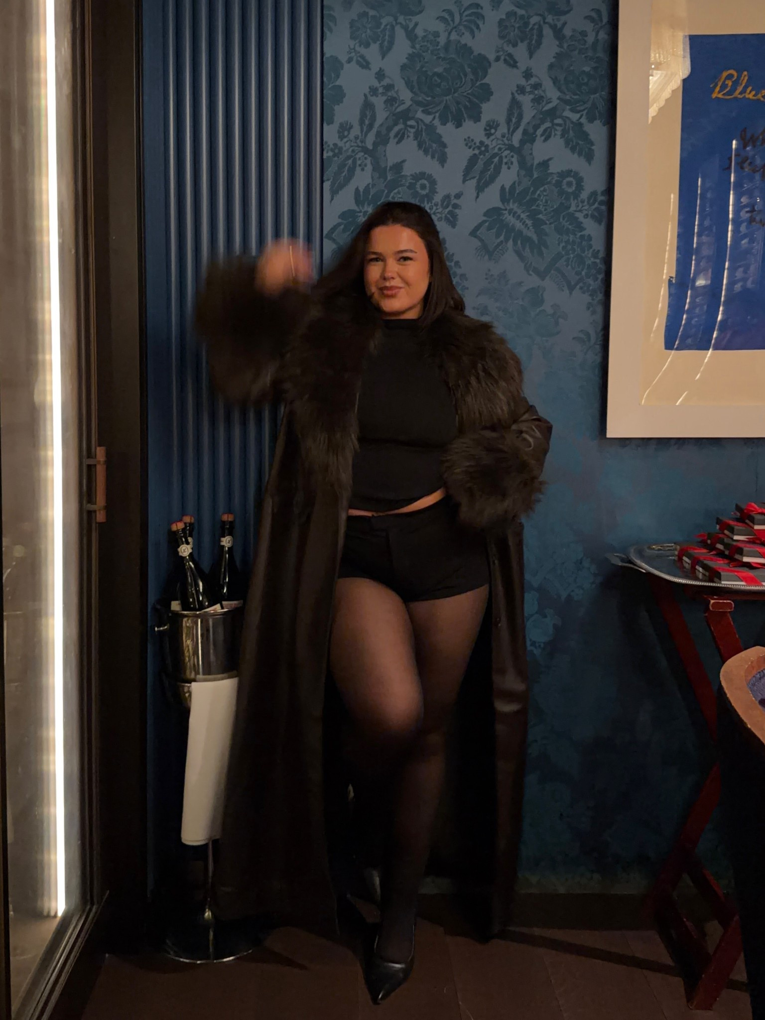 Last nights fit!

#LTKOver40 #LTKNYFW #LTKdayinmylife