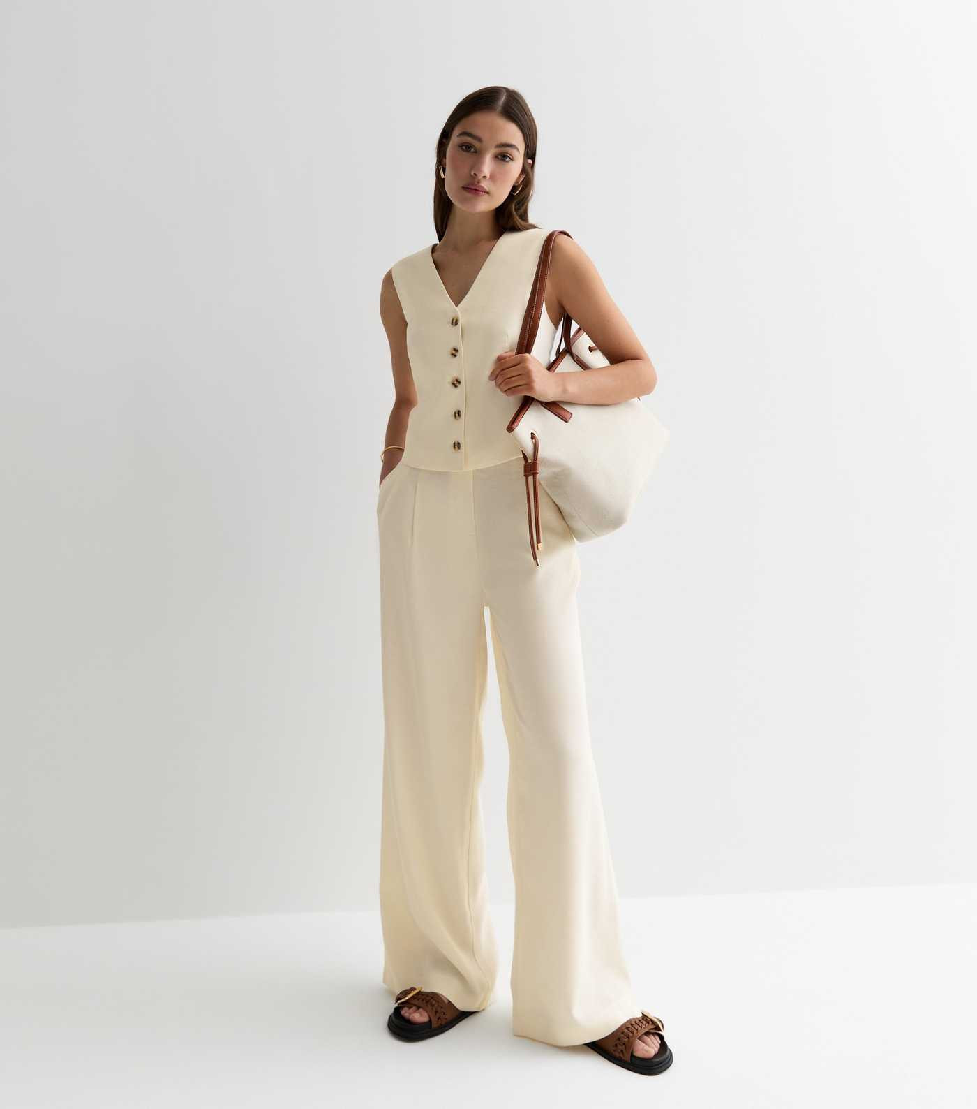 Cream Wide Leg Trousers | New Look | New Look (UK)