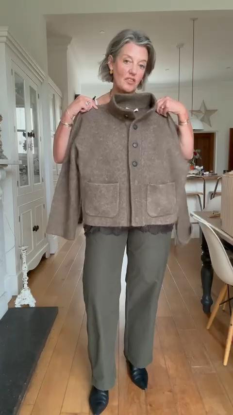 Trying on my Sezane order! 

THAIS JACKET-size Large
DYLAN JUMPER - Dark Taupe size Medium
DYLAN JUMPER -Perfect Green size Large 
MARLYS leopard JACKET size 12

Zara cami size medium
Uniqlo olive trouser size large 
Whistles black jeans available on stories 




knitwear, autumn jacket, leopard print, cosy outfit, transitional style, autumn outfit ideas, 

#LTKuk #LTKstyletip #LTKautumn