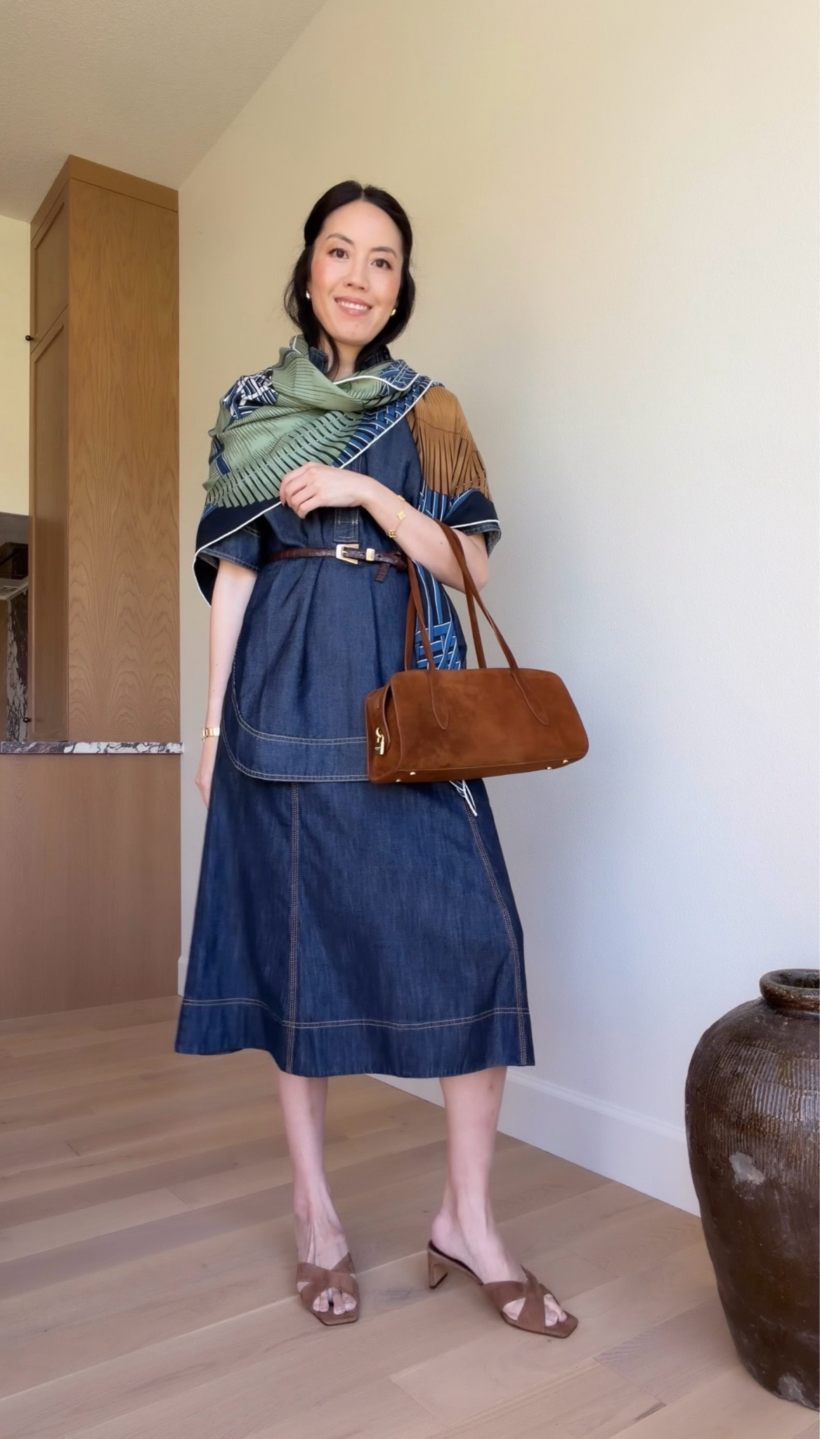 Summer set on sale!
Wearing this denim tunic and skirt set, this time styled with a scarf instead of a layered white shirt underneath.

#summeroutfit
#matchingset
#denimskirt
#denimtop
#summerstyle
