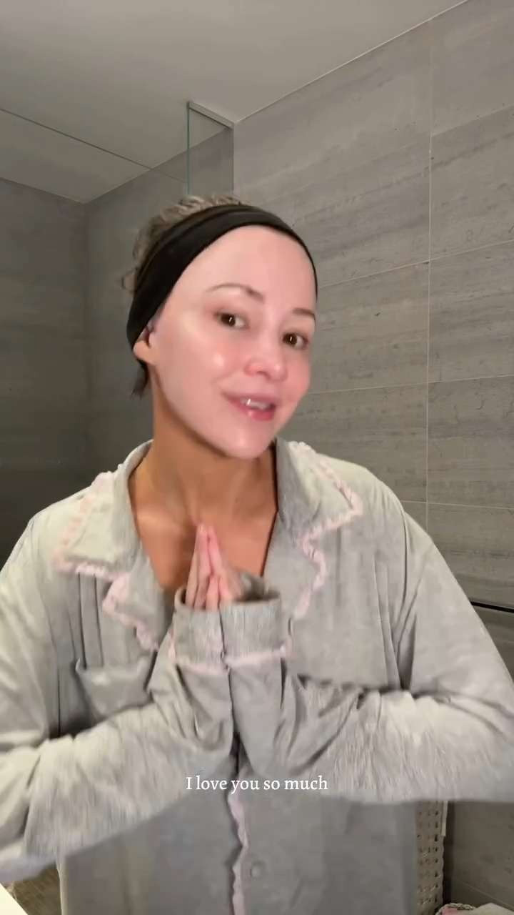 Ahhhhhh… tomorrow’s my first mammogram since beating breast cancer, and wow… the SCANXIETY. 🥹

I truly believe God has me, but walking back into the breast center is always a lot. Focusing on praise, keeping my nervous system calm, and taking good care of myself.

I’ve been using the @tatcha Matcha Foam Cleanser for my weekly everything shower, and it truly gets you squeaky clean. And as always, if I had to choose one moisturizer for the rest of my life, it would be the Dewy Skin Cream.

Anyway… I’d really, really appreciate your prayers for a clear mammo tomorrow. 🩷 And as always, don’t forget to check your girls. 

 