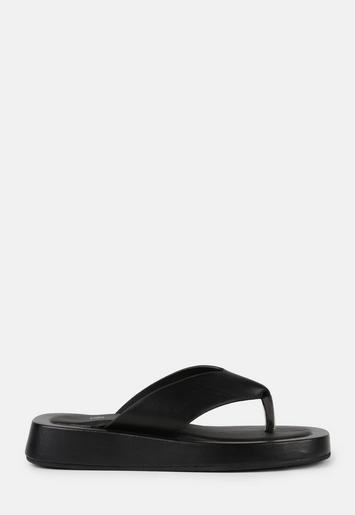 Missguided - Black Flatform Flip Flop Sandals | Missguided (UK & IE)
