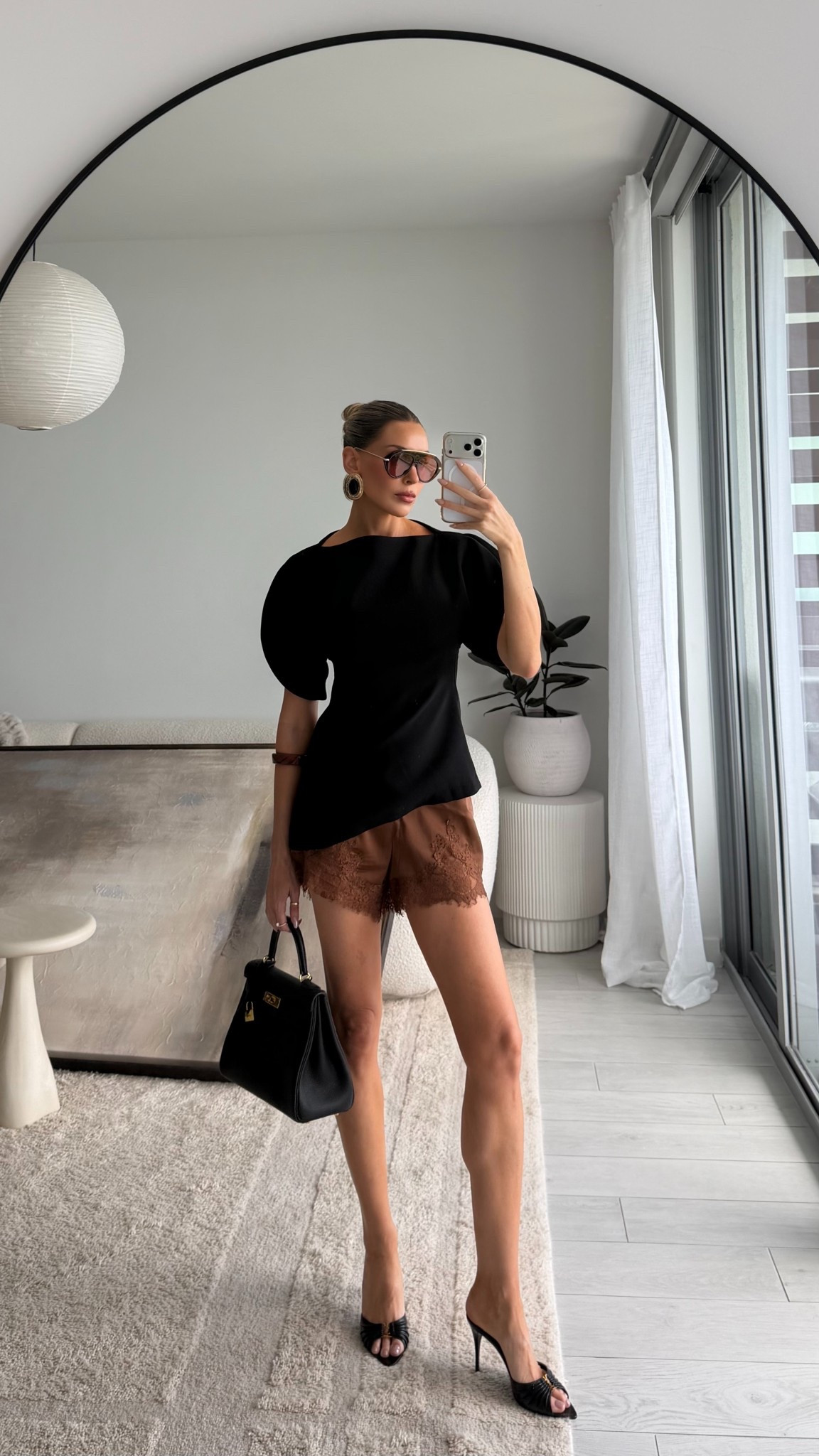 lunch outfit of the day 🖤

#LTKgrwm #LTKdayinmylife #LTKootd
