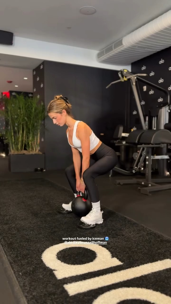 Alo workout look! 

 #LTKootd #LTKfitnessgoals #LTKActive