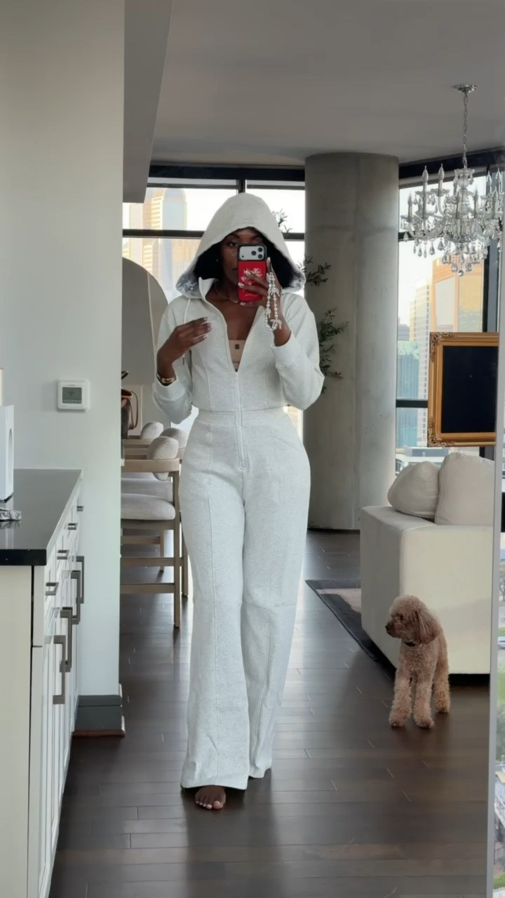 Jaw is on the floor. My favorite tall girl friendly jumpsuit!

#LTKootd