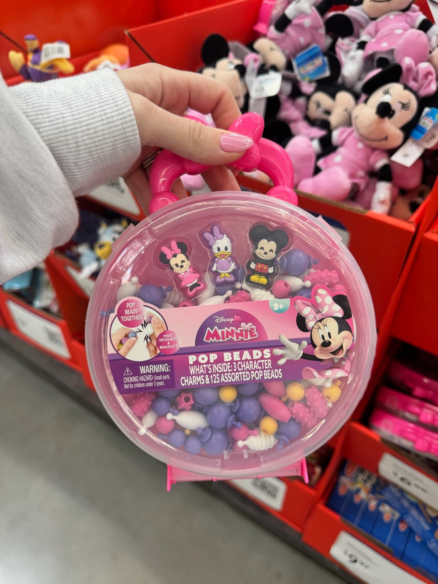 Cutest little gift idea for your minis! This pop-bead jewelry kit will keep her busy forever and the pieces are adorable! Such a good stocking stuffer idea too!

#LTKHoliday #LTKGiftGuide #LTKKids