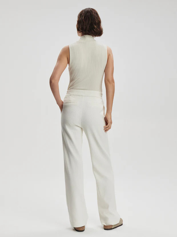 Aberdeen Straight Leg Pant 31.5"4 ReviewsRedefining leisurewear, the Aberdeen pant offers an elev... | Varley US