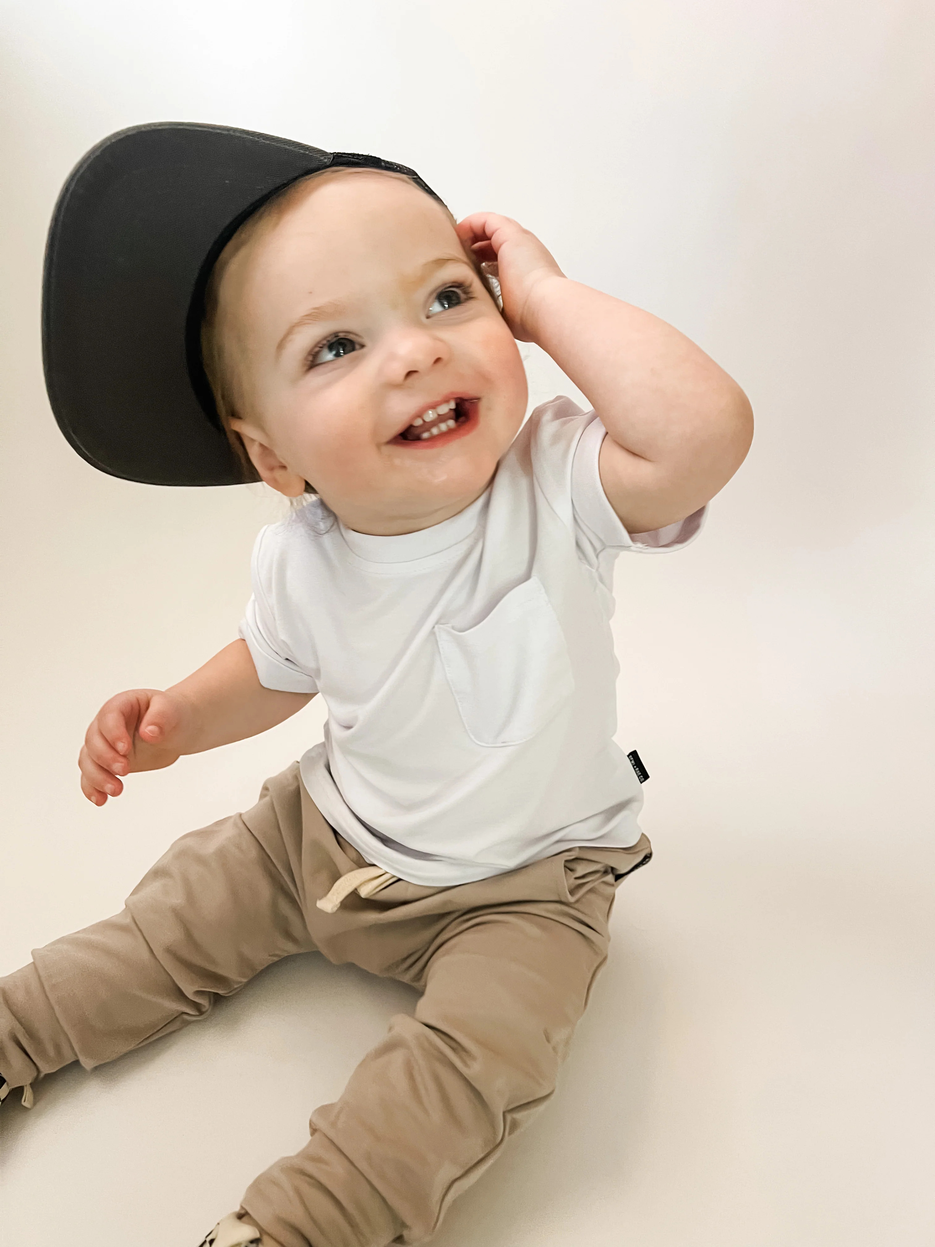 Bamboo Pocket Tee - White | PEGGI + ME