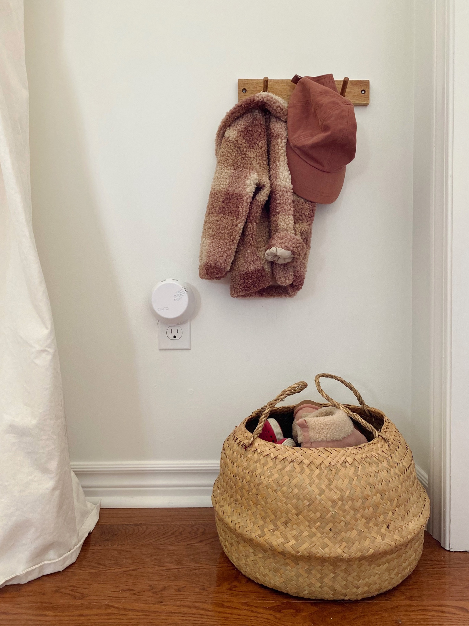 Entryway views, kid-friendly, with fresh Pura smells to greet you! 

Entry, Pura Scents, Pura, fresh, ready for fall, kids, kids storage solutions 

#LTKhome #LTKSale #LTKkids