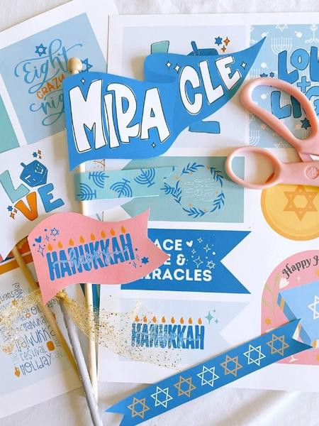 Hanukkah | Holiday Bundle | The Letter Vee