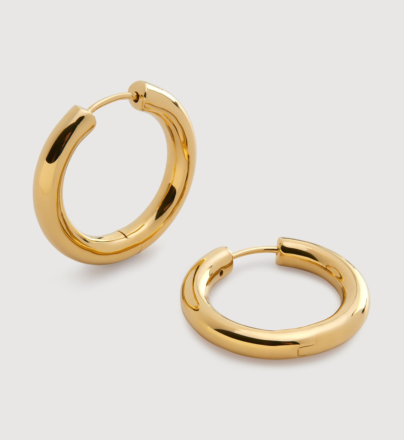 Essential Click Medium Hoop Earrings | Monica Vinader (Global)