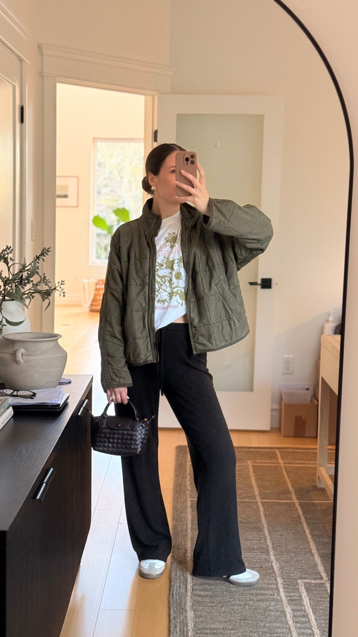 Comfy ootd running errands! @Aritzia #LTKCanada #amazonfinds 

#LTKootd #LTKmomlife #LTKdayinmylife