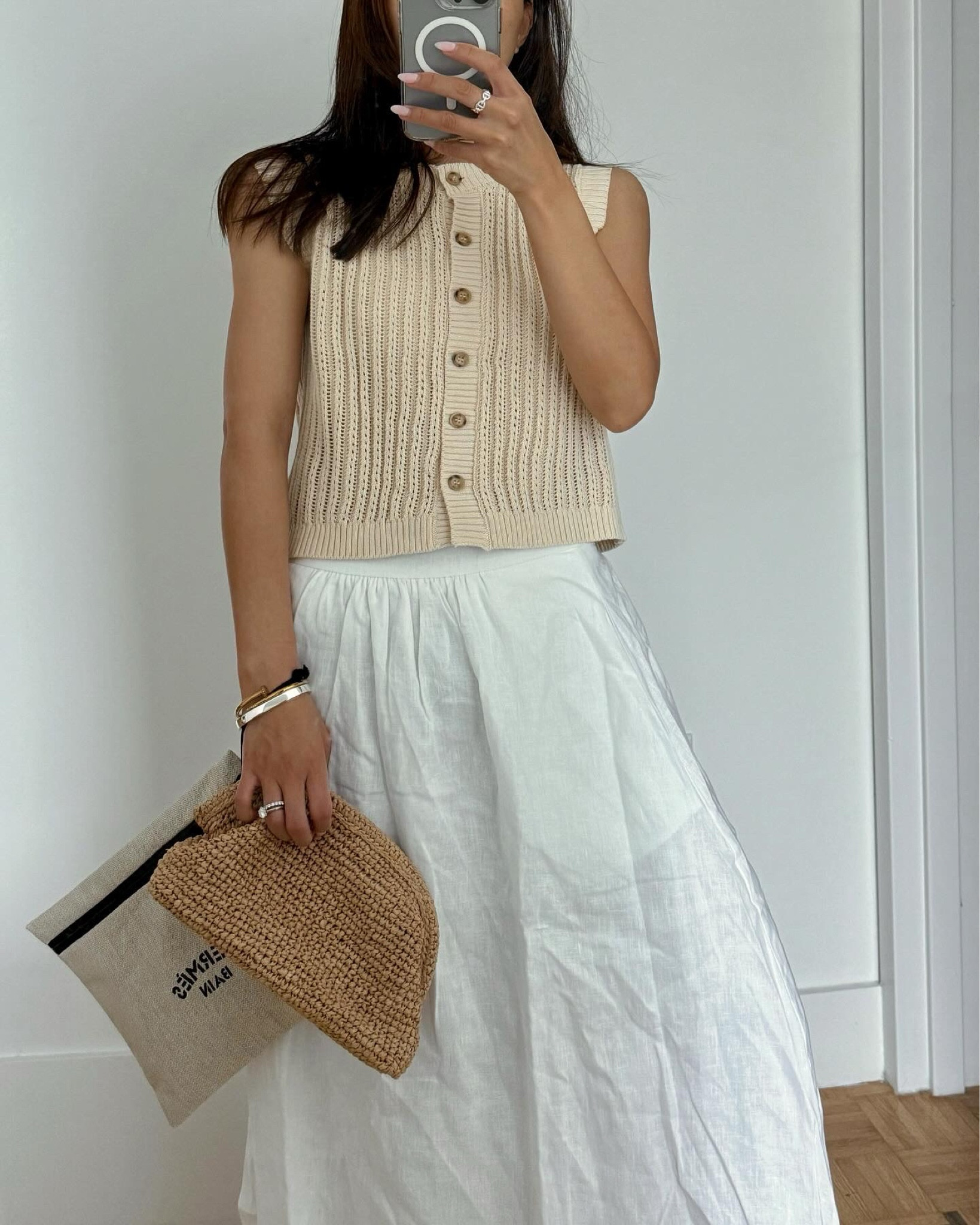 Summer ready 🤍

#ootdnewyork10 #summerready #summerlook #summerstyle #linenskirt

#LTKStyleTip #LTKSeasonal #LTKItBag