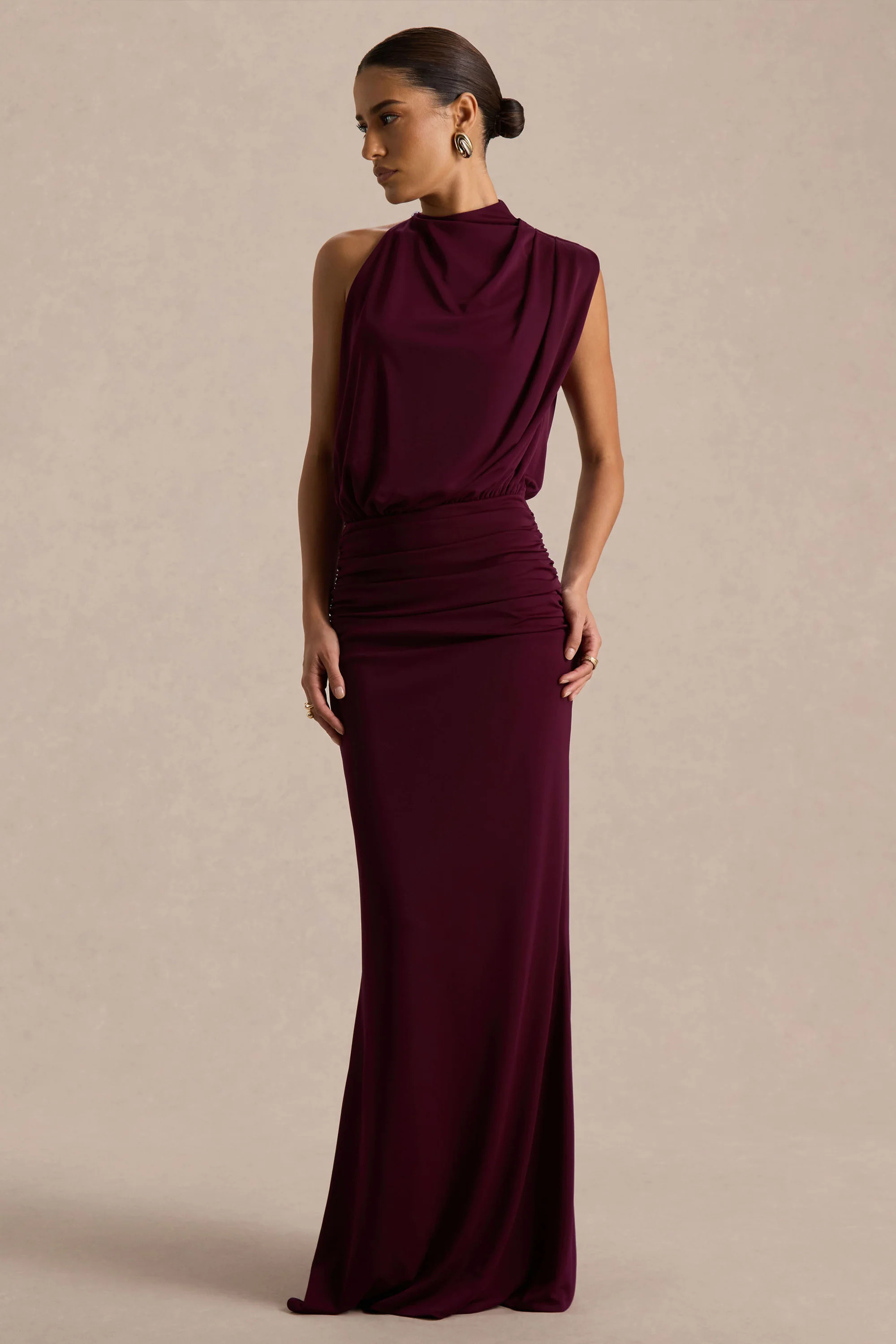 Umaira | Burgundy High-Neck Maxi Dress | Club L London