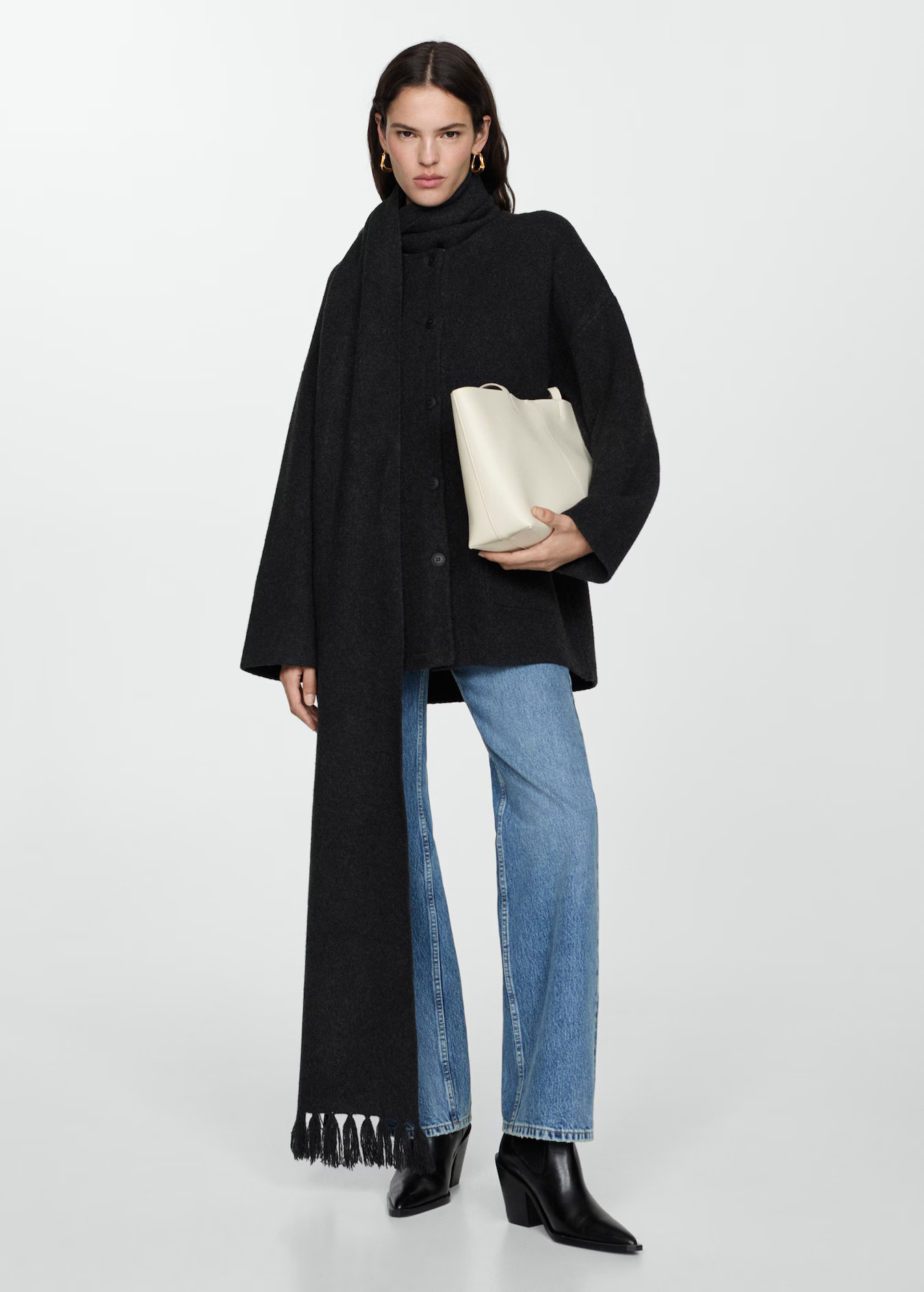 Detachable knitted scarf coat - Woman | MANGO USA | MANGO (US)