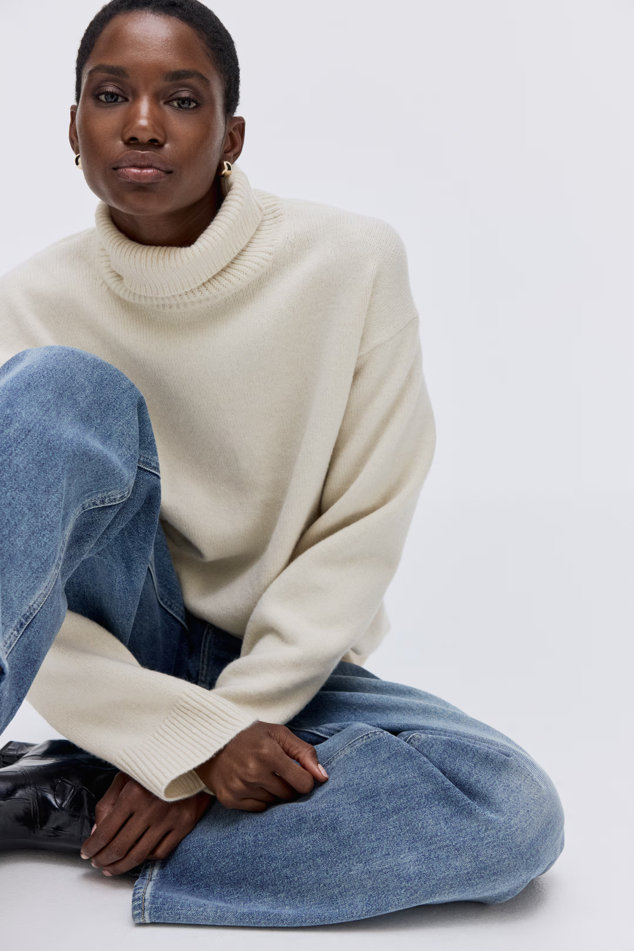 Loose-fit polo-neck jumper | H&amp;M (UK, MY, IN, SG, PH, TW, HK)