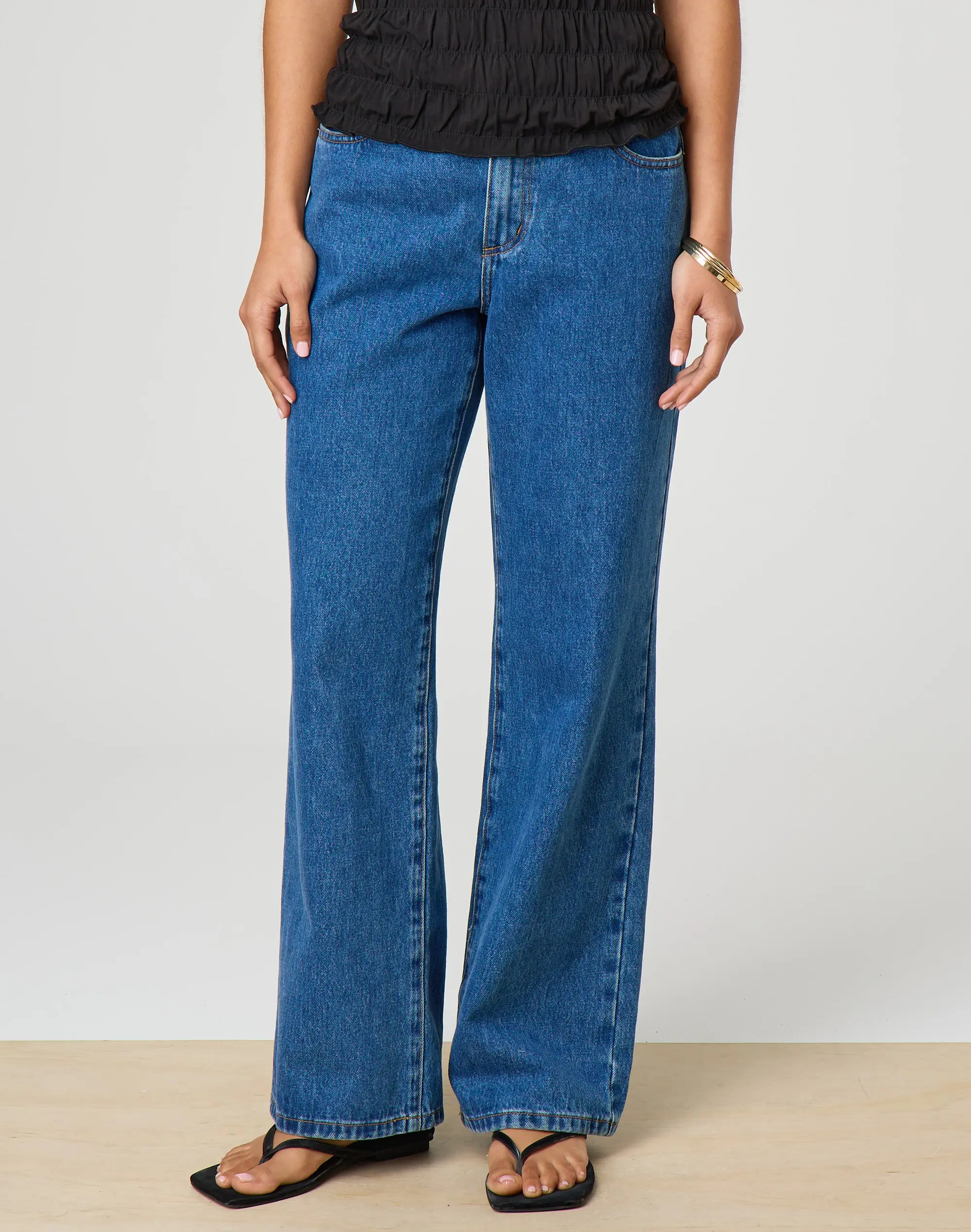 Low Rise Straight Leg Jean in Riley Vintage Wash | Glassons | Glassons (Australia)