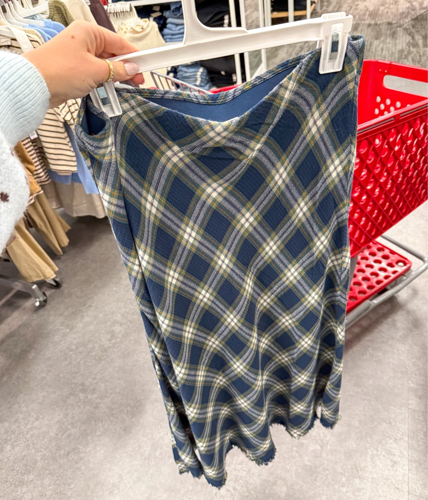 Love this plaid skirt for fall 🤎

#LTKootd #LTKMidsize #LTKPlusSize