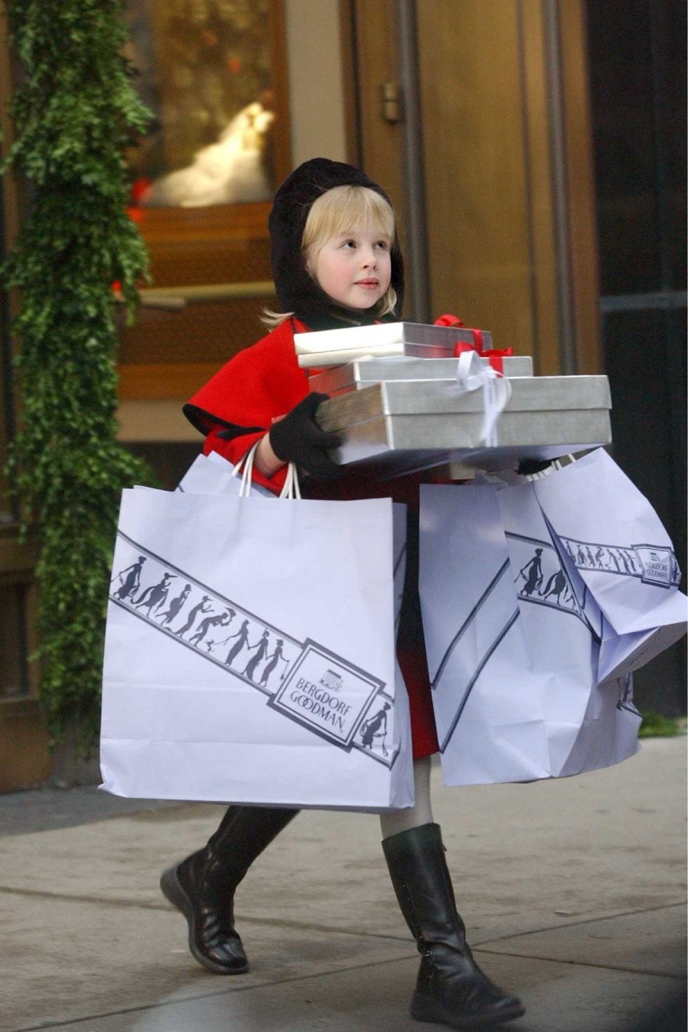 Chic & luxurious gifts for a good price

#LTKGiftGuide #LTKHoliday #LTKFindsUnder100