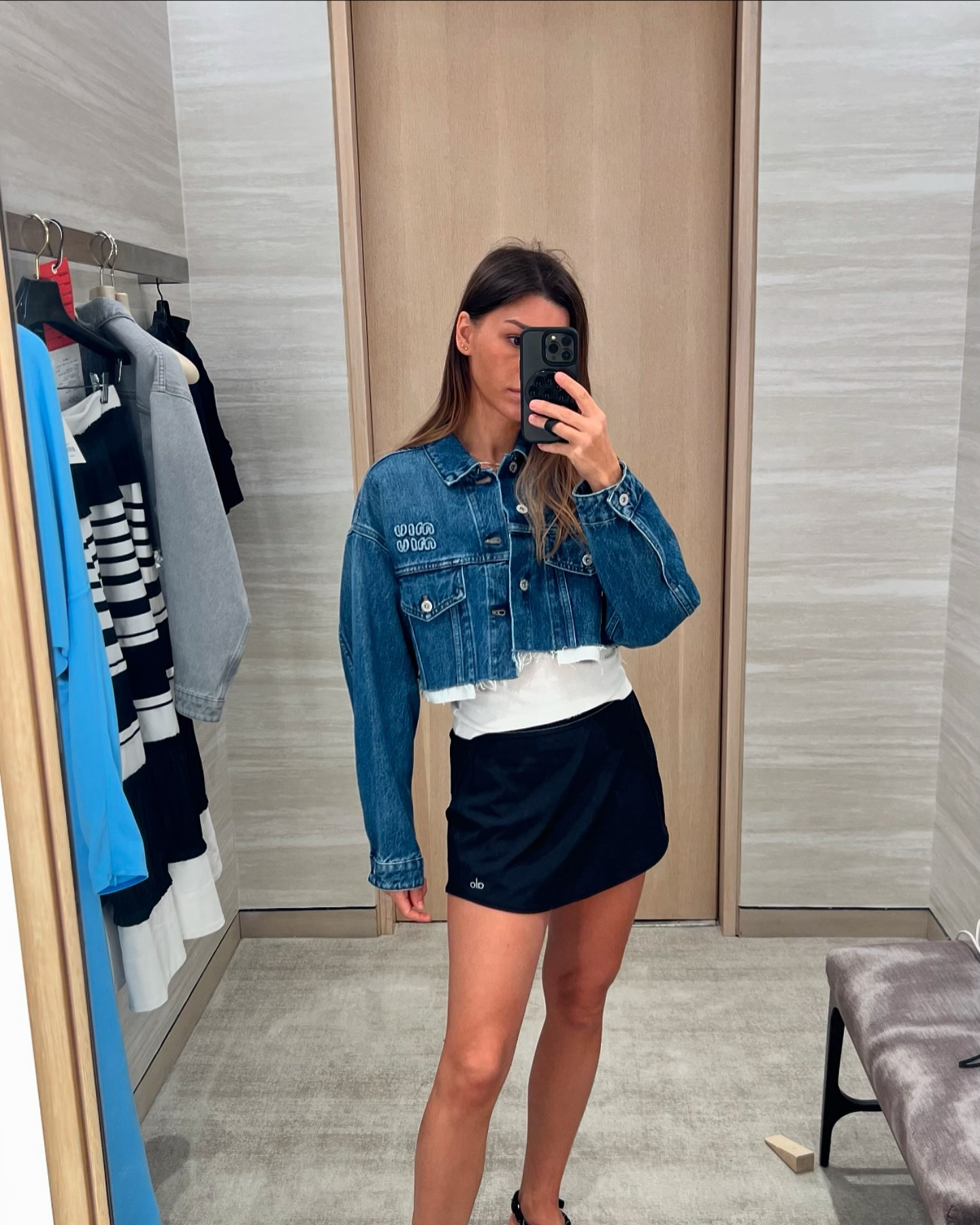 Denim crop jacket in blue and grey colours, very casual and stylish🩵

📸 #bypsl 

#personalshopperlondon #personalshopper #denimjacket #miumiudenim #miumiudenimjacket #denimblousonjacket #blousonjacket #blouson