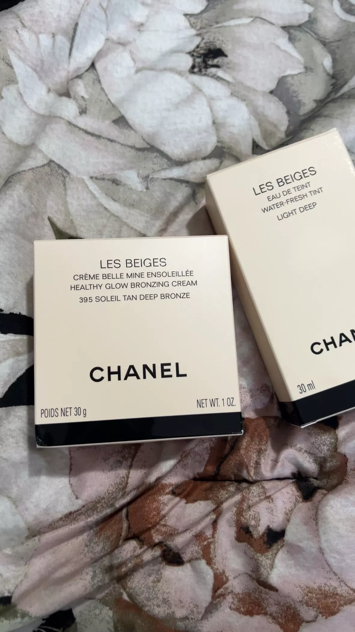 Chanel Les Beiges Eau De Teint - Medium For Women 1 oz Foundation :  : Beauty