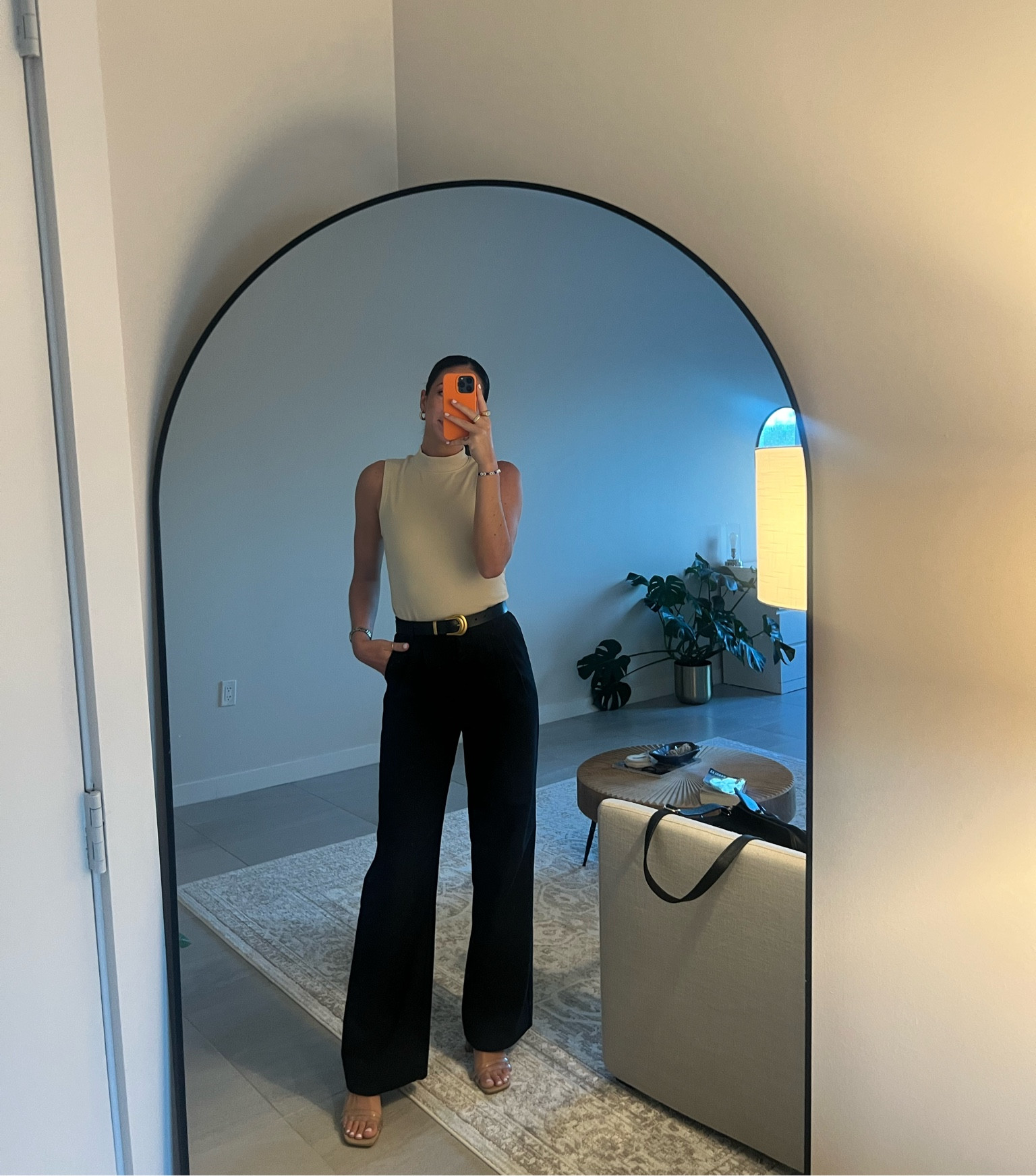 Work outfit 

Pants: Abercrombie 
Belt: Amazon
Shoes: Target 
Bag: Target 

#abercrombie #workweat 

#LTKworkwear