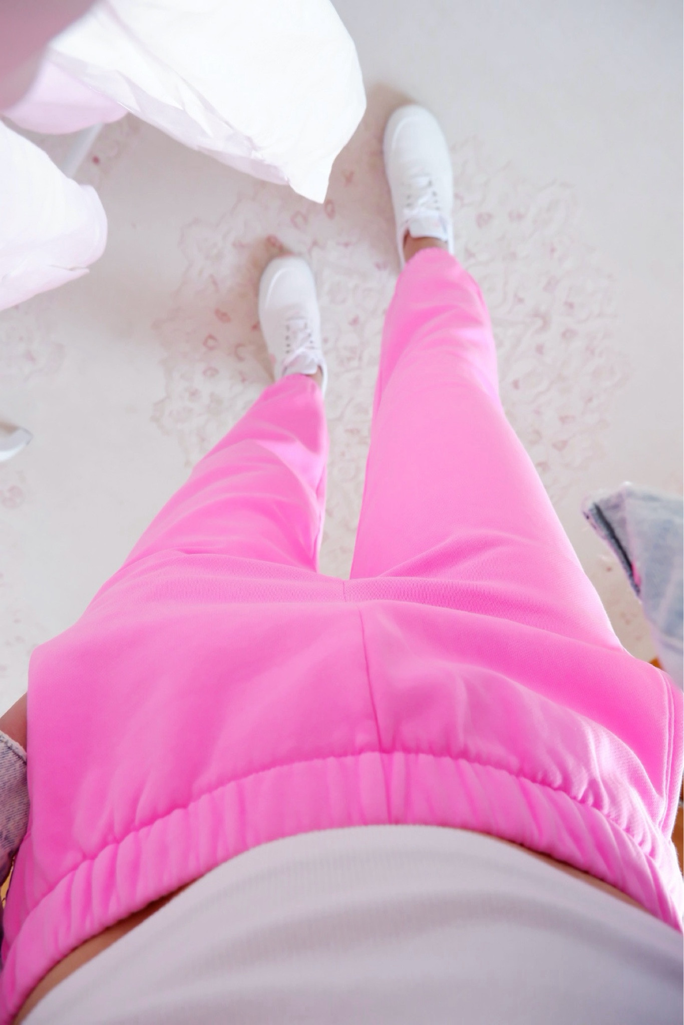 Comfiest travel sweatpants
Travel Outfit 


#LTKSeasonal #LTKstyletip #LTKtravel
