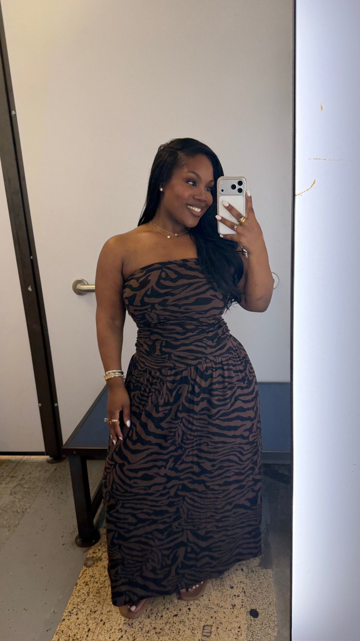 This dress is still available in black and 40% off at Old Navy ✨

Wearing size Large 

#LTKMidsize #LTKPetite #LTKSaleAlert