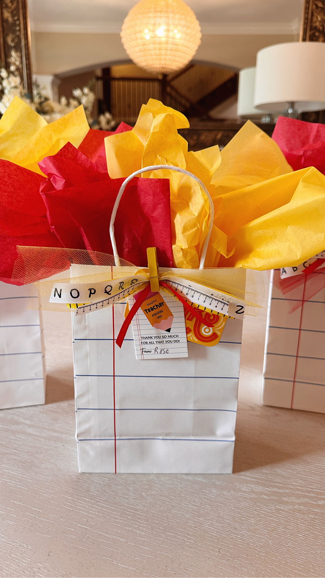 Teacher appreciation gift idea for multiple teachers 🎉

This set comes with the bag, ribbon, and gift tag already included, which makes it such a cute + easy way to make several gifts without starting from scratch. Each bag set comes out to just .78 each before fillers, and you can keep them simple or add a little extra pizzazz with ribbon and a gift card. 

#teacherappreciationgift #teachergiftideas #teacherappreciationweek #giftideasforteachers #diyteachergifts 