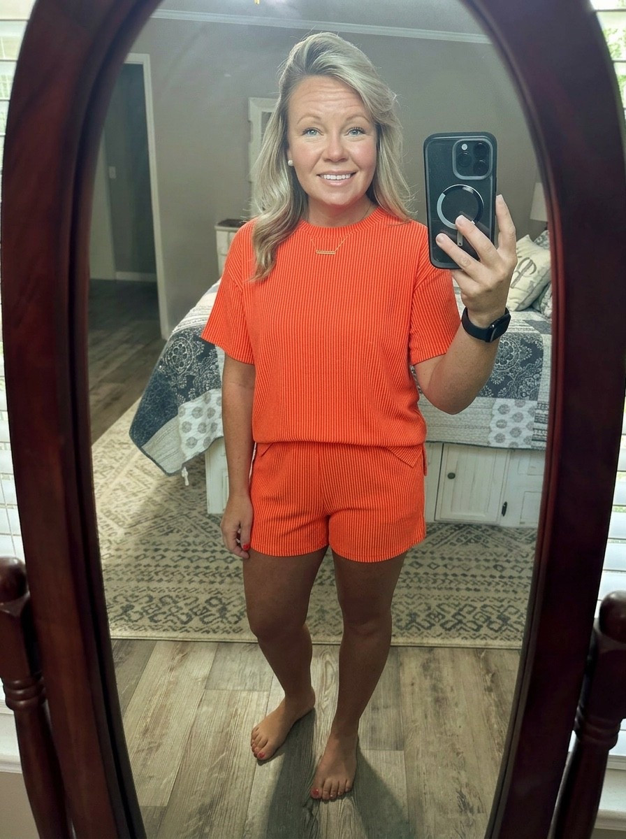 Under $18 + available in tons of colors! 
🧡☀️
This comfy matching set is going straight into my beach vacation suitcase. Linked in LTK!
