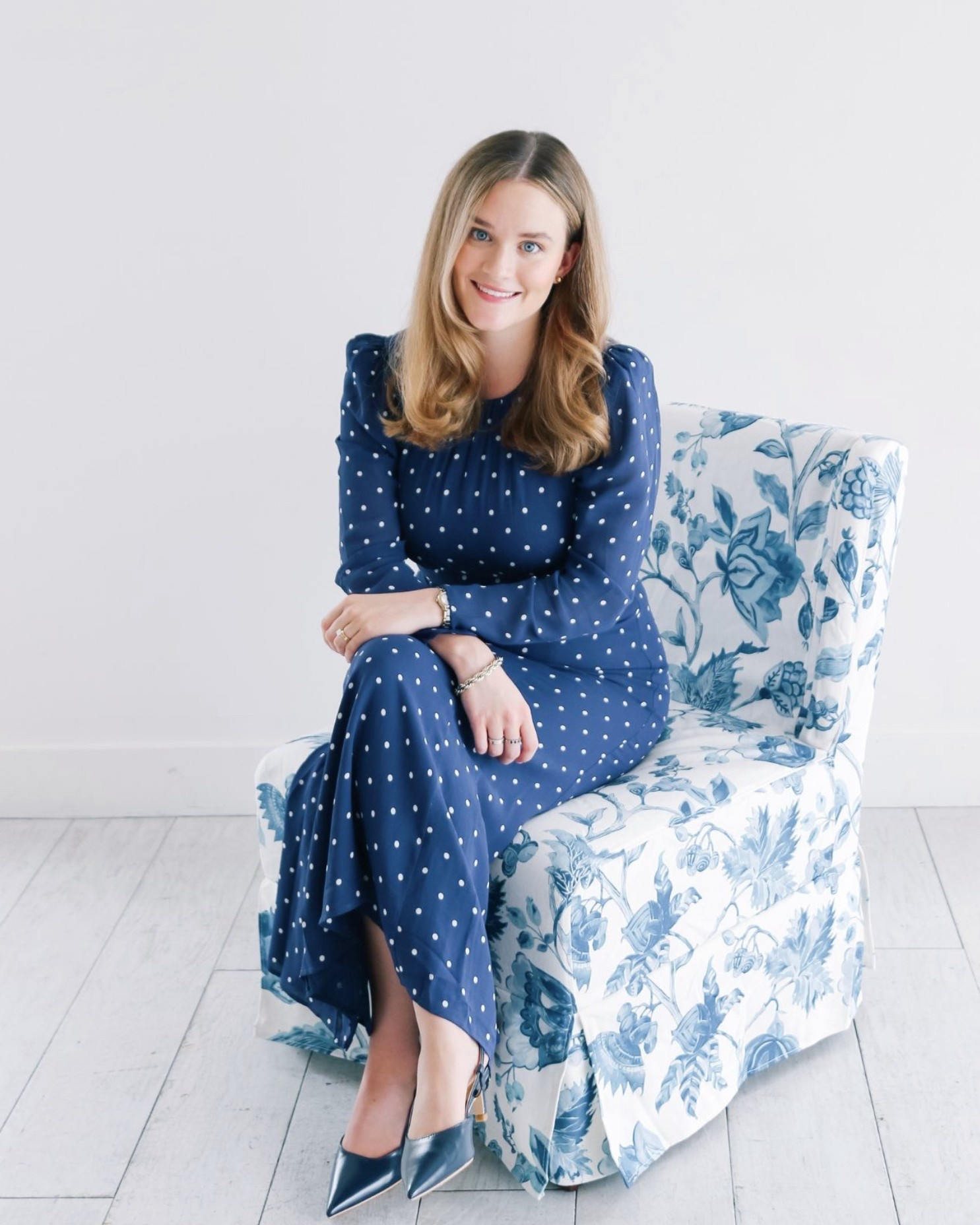 The dress that speaks for itself and says 1,000 words: classy, beautiful, stunning, perfect, Kate Middleton. 

For any spring occasion: graduation, Easter, a baptism, a bridal shower, this is the dress for you. 💙

#LTKStyleTip #LTKSeasonal