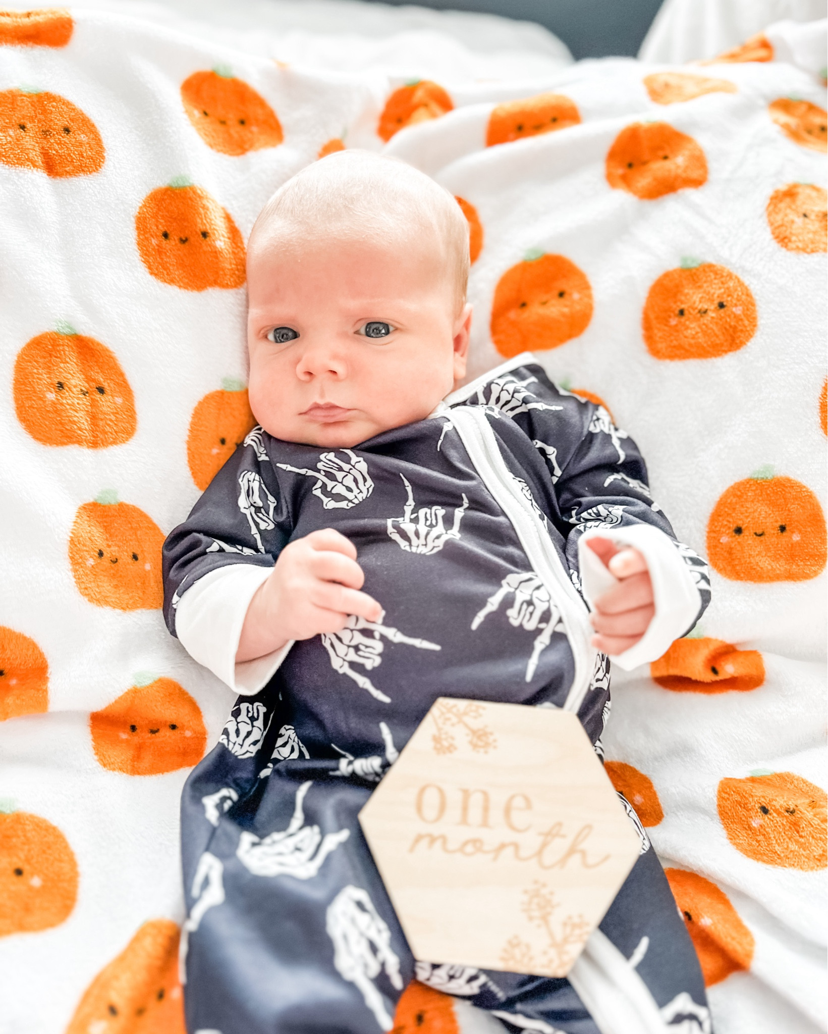 Skeleton onesie 💀 🖤

#LTKSeasonal #LTKHalloween #LTKBaby