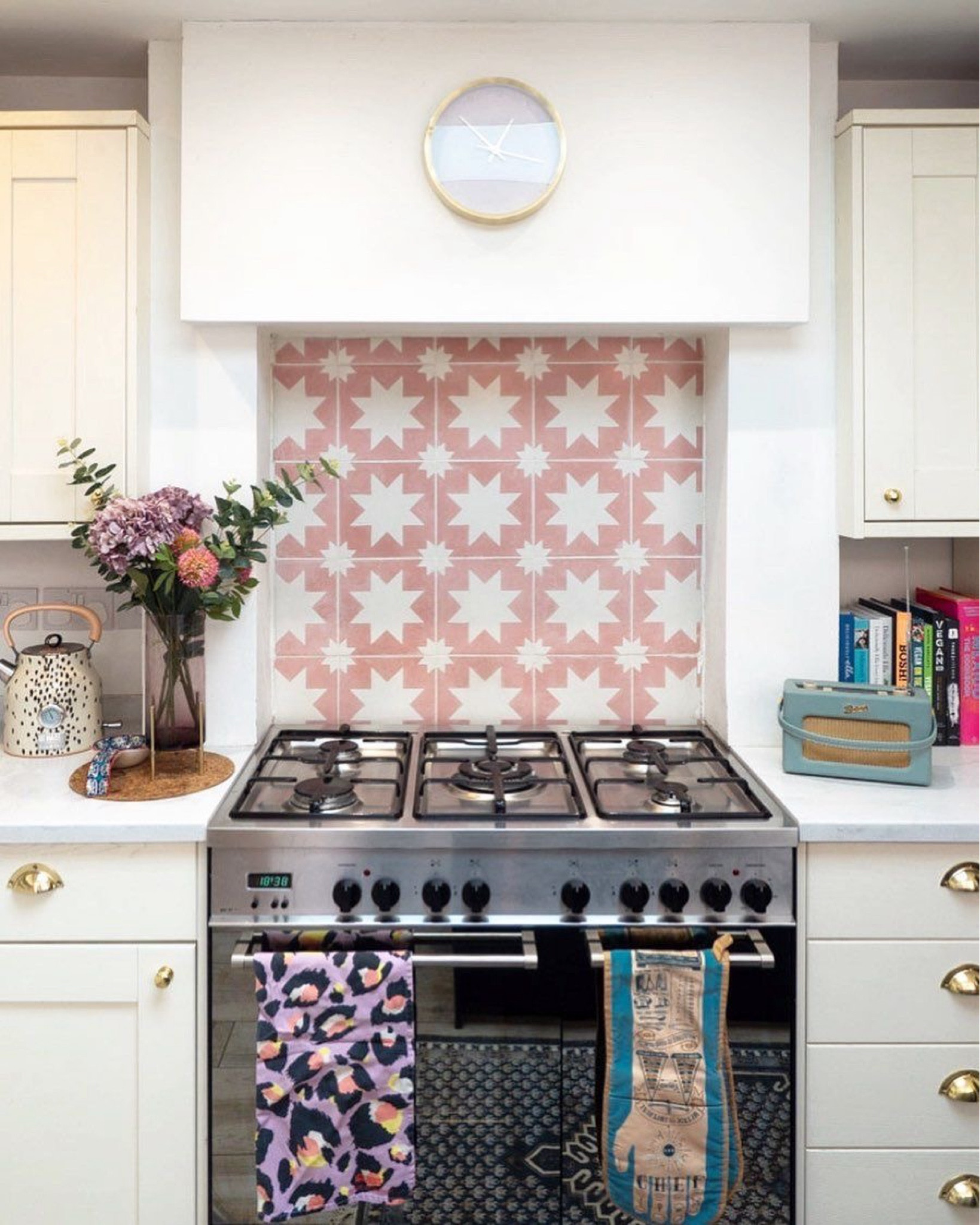 Tile you wait! 

A bunch of flowers in a gorgeous vase really sets the scene in the kitchen 🌸🌼



#LTKhome #LTKfindsunder50 #LTKeurope