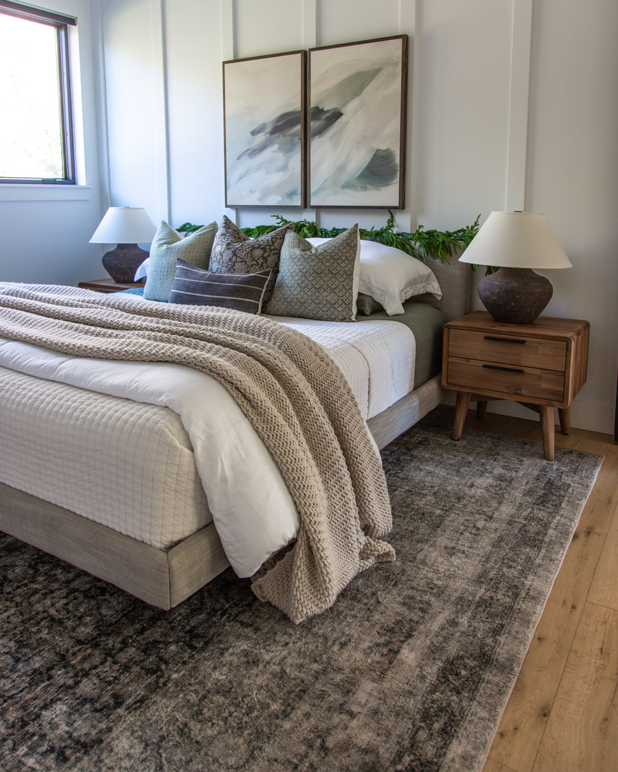 Cozy guest room goals!