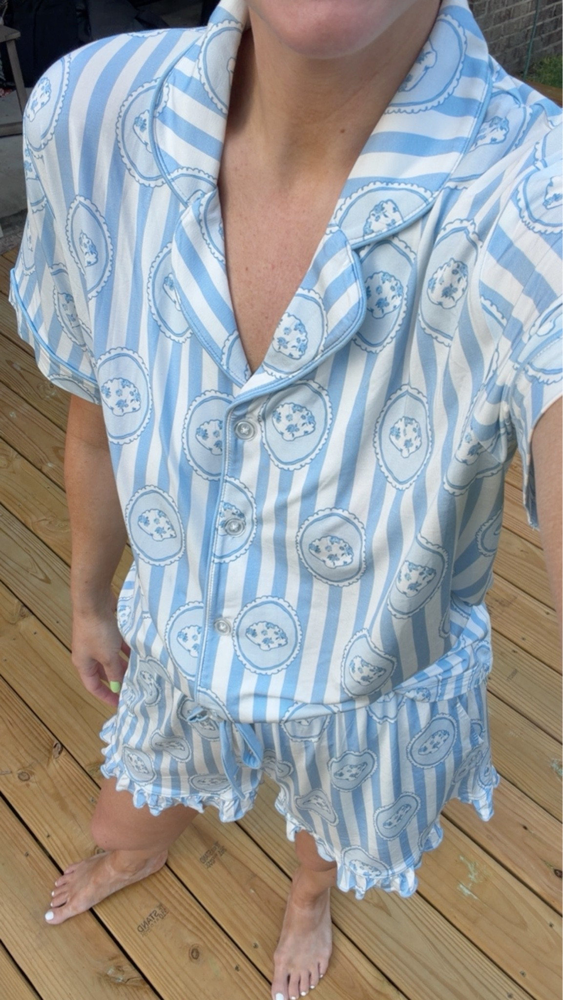 New in my jammers!! I sized up to a medium!! 🩵